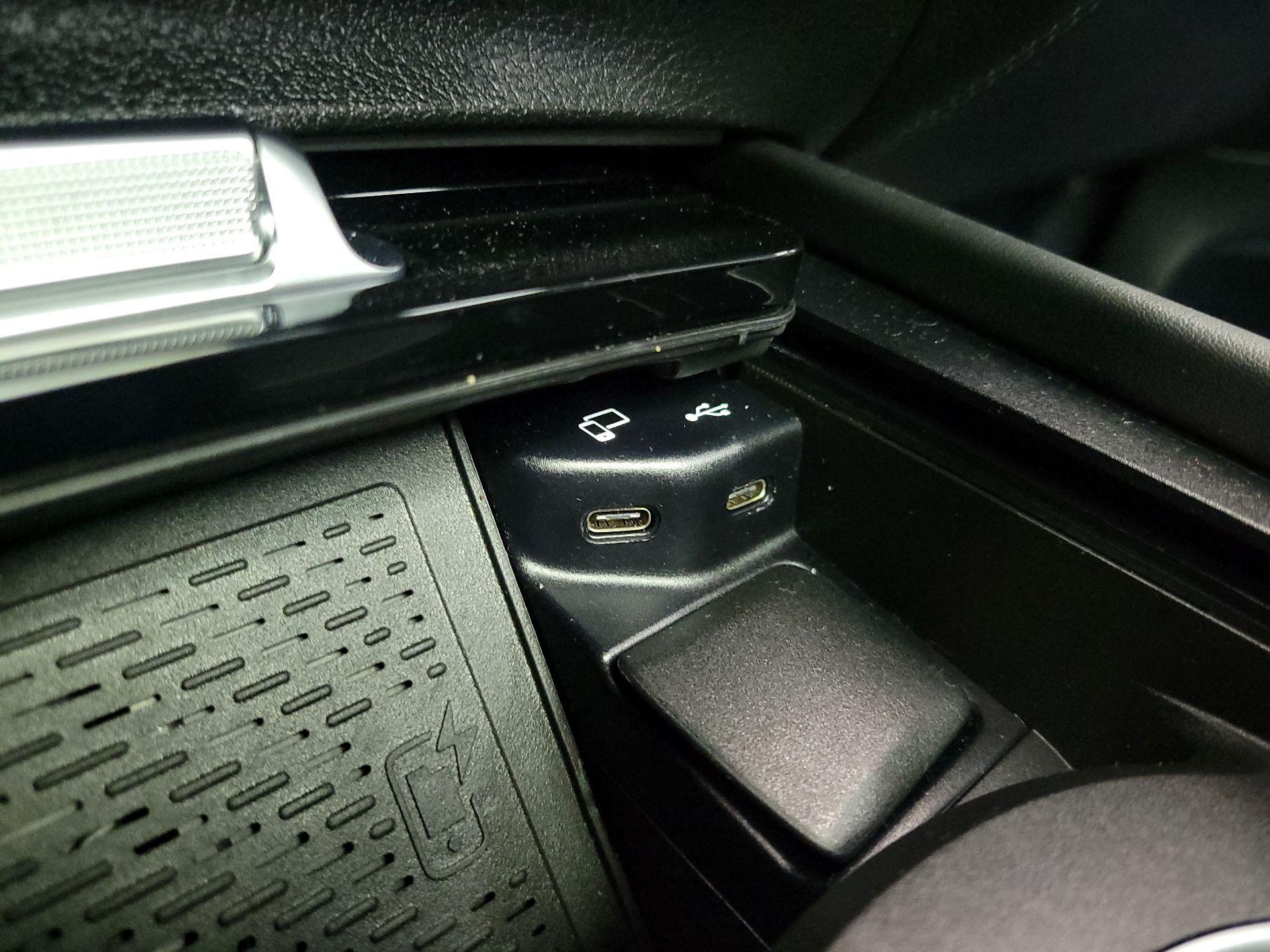 Thumbnail: 2021 Mercedes-Benz GLE - 19