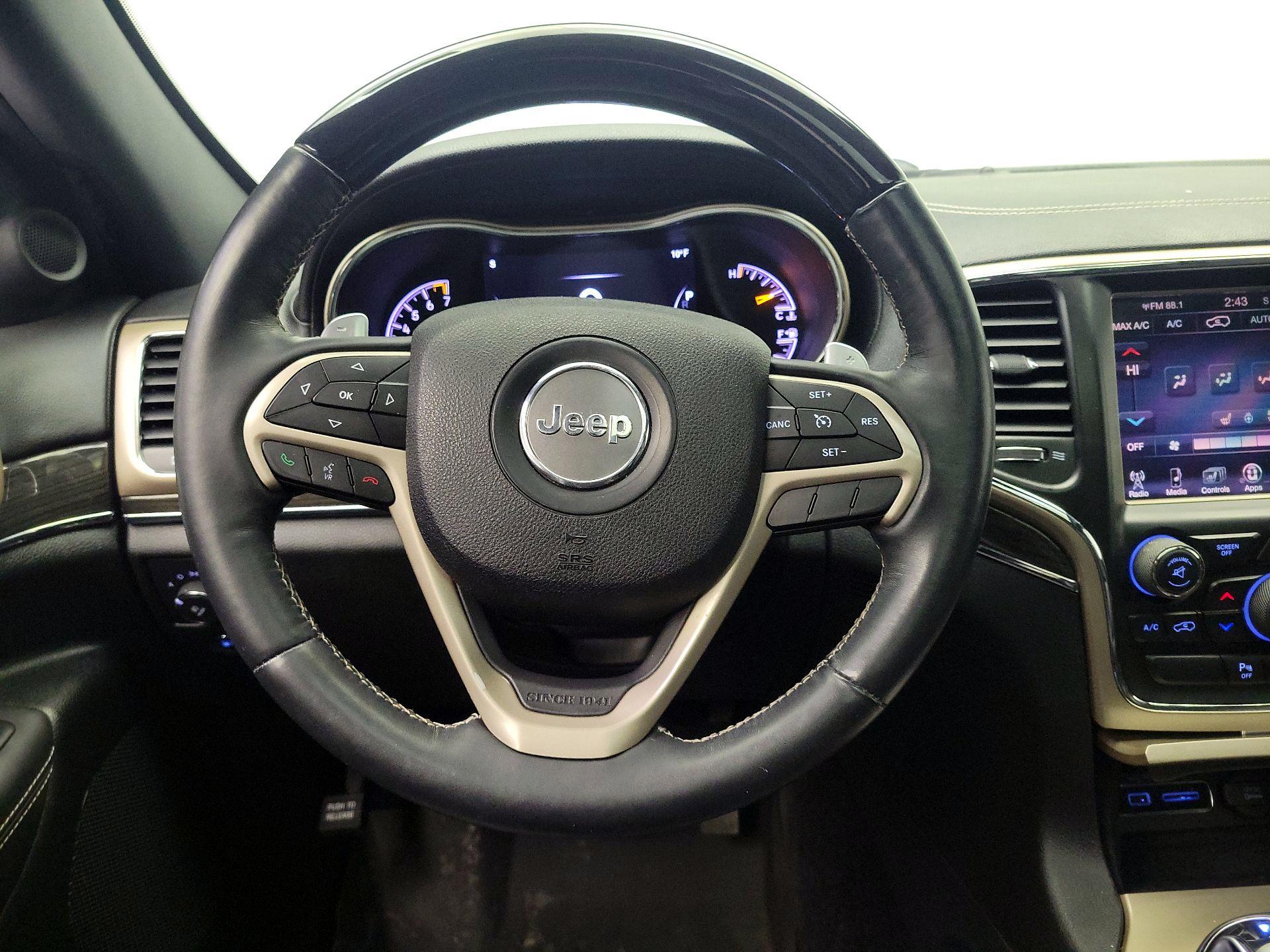 Thumbnail: 2015 Jeep Grand Cherokee - 10