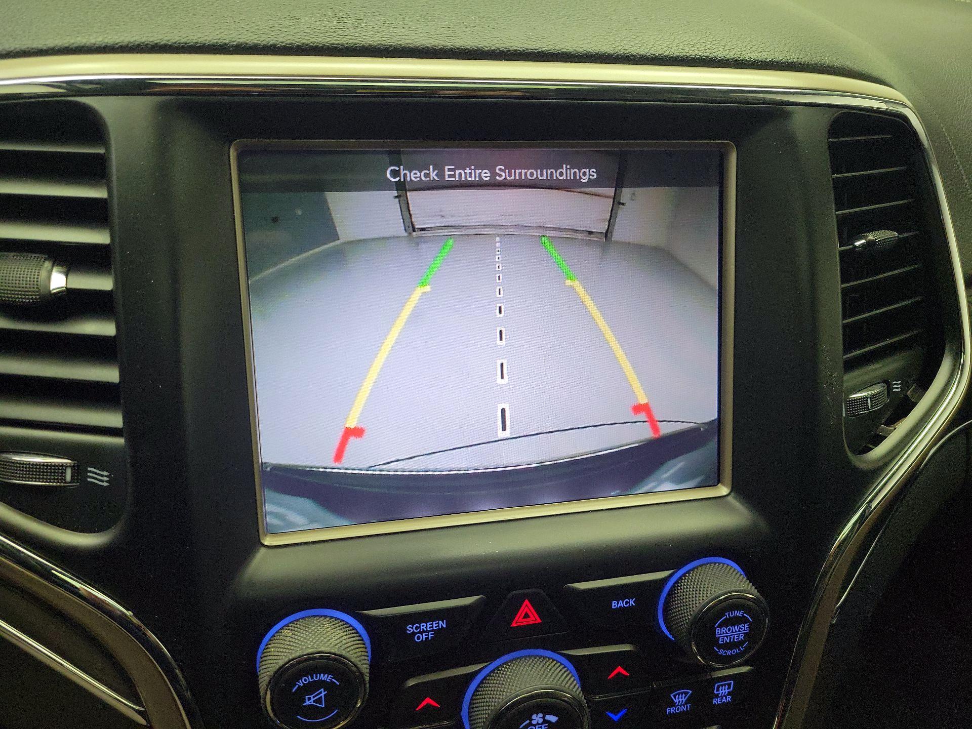 Thumbnail: 2015 Jeep Grand Cherokee - 15