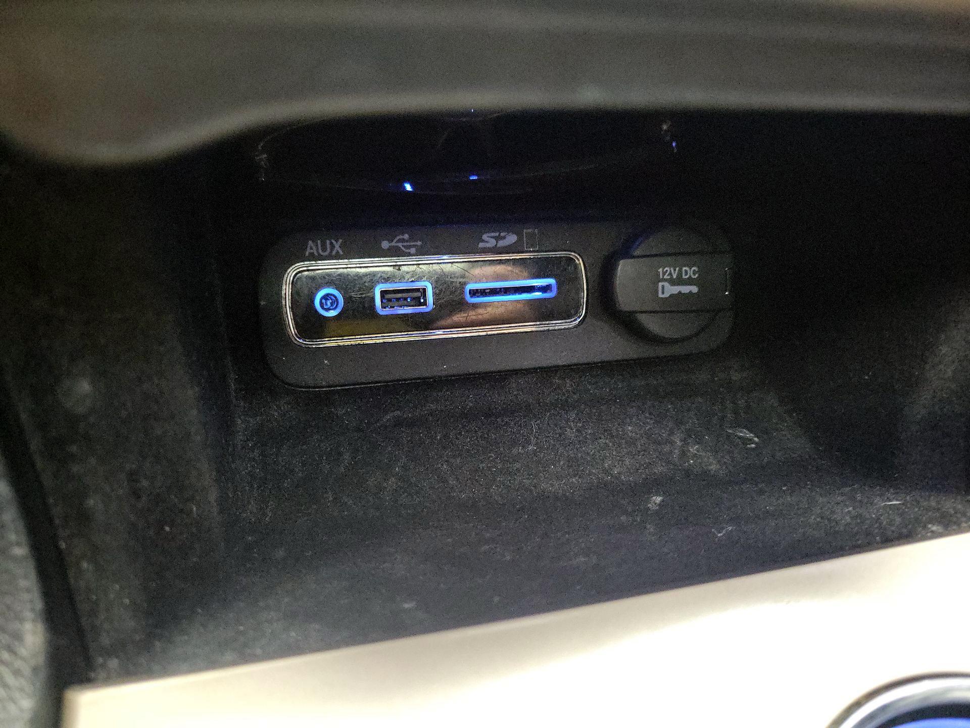 Thumbnail: 2015 Jeep Grand Cherokee - 19