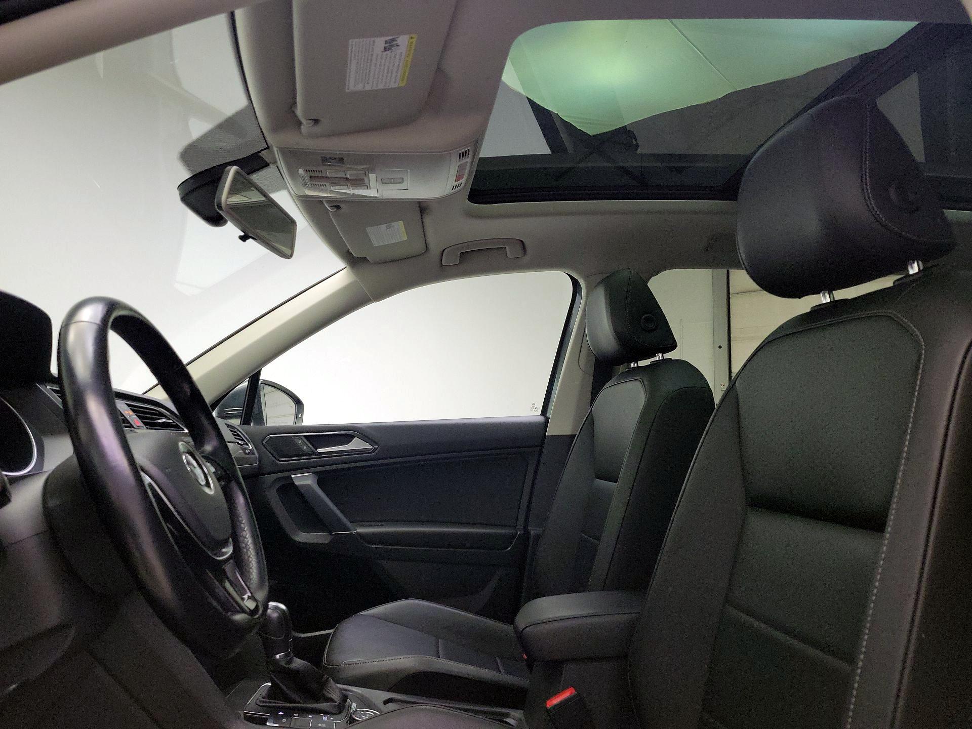 Thumbnail: 2018 Volkswagen Tiguan - 19