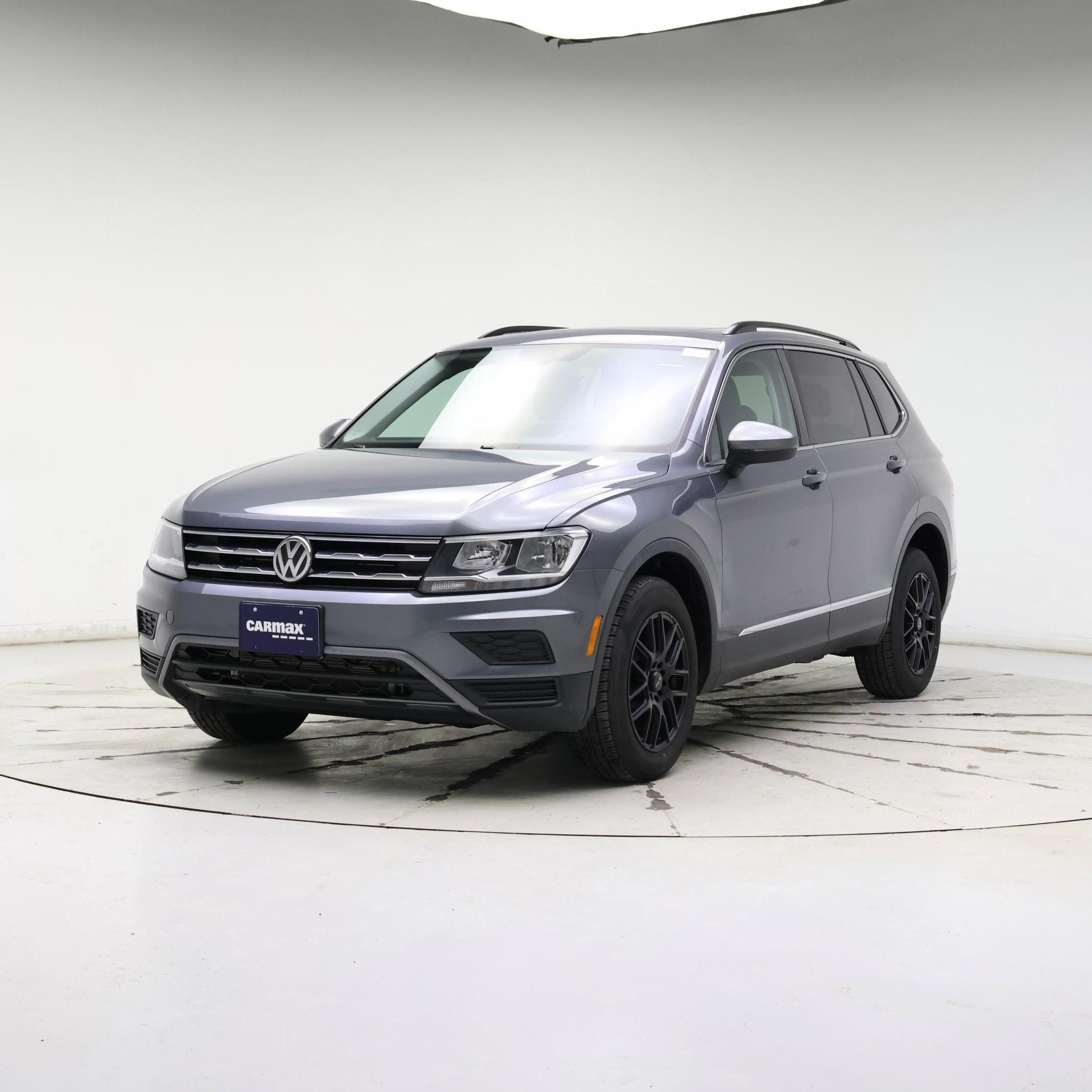 Thumbnail: 2018 Volkswagen Tiguan - 4