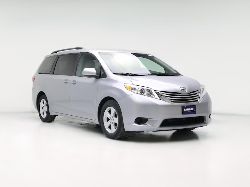 2015 Toyota Sienna LE -
                  Kenosha, WI