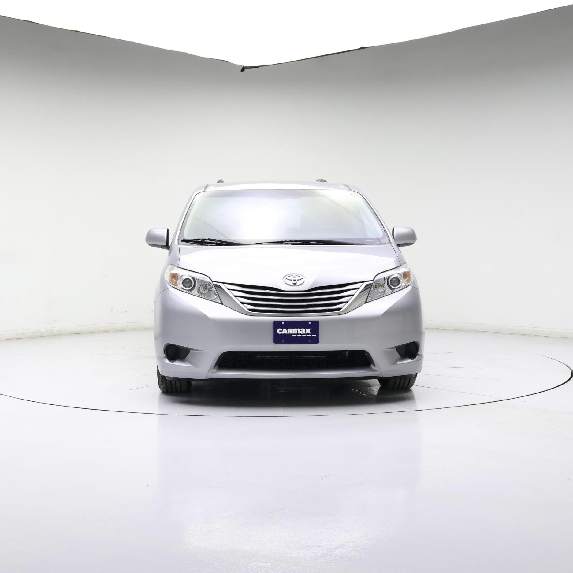 Thumbnail: 2015 Toyota Sienna - 5