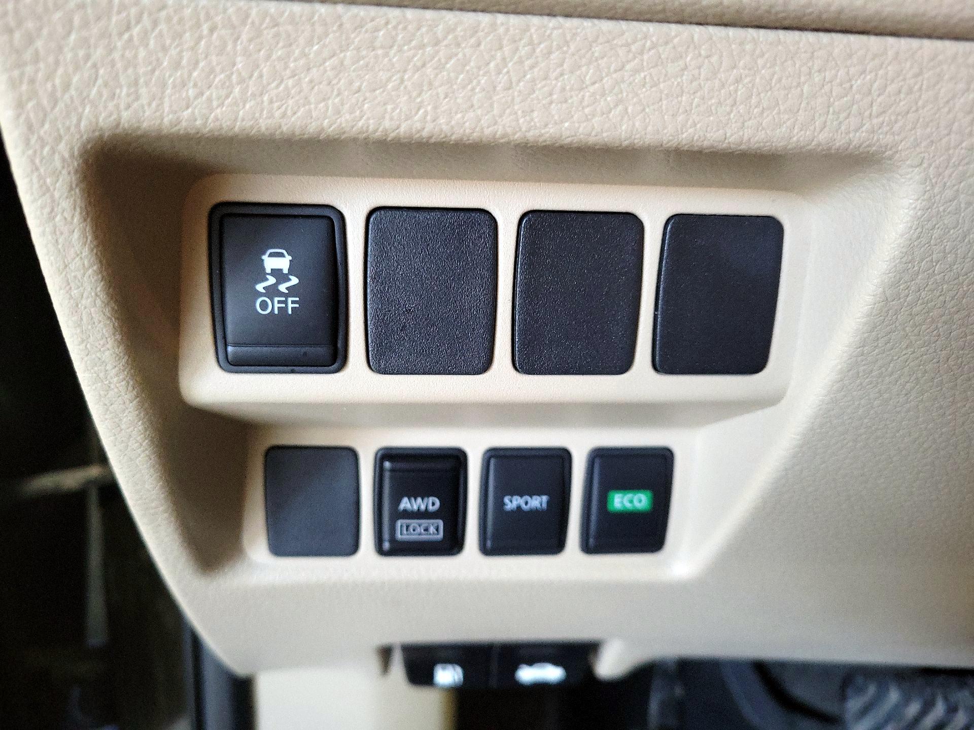 Thumbnail: 2017 Nissan Rogue - 11