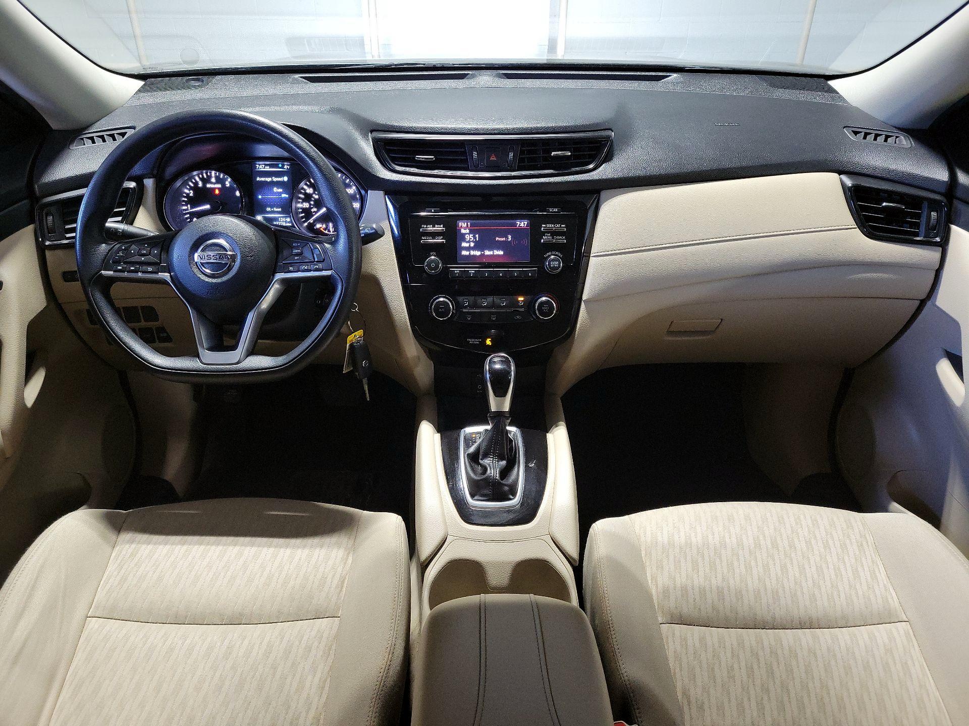 Thumbnail: 2017 Nissan Rogue - 8