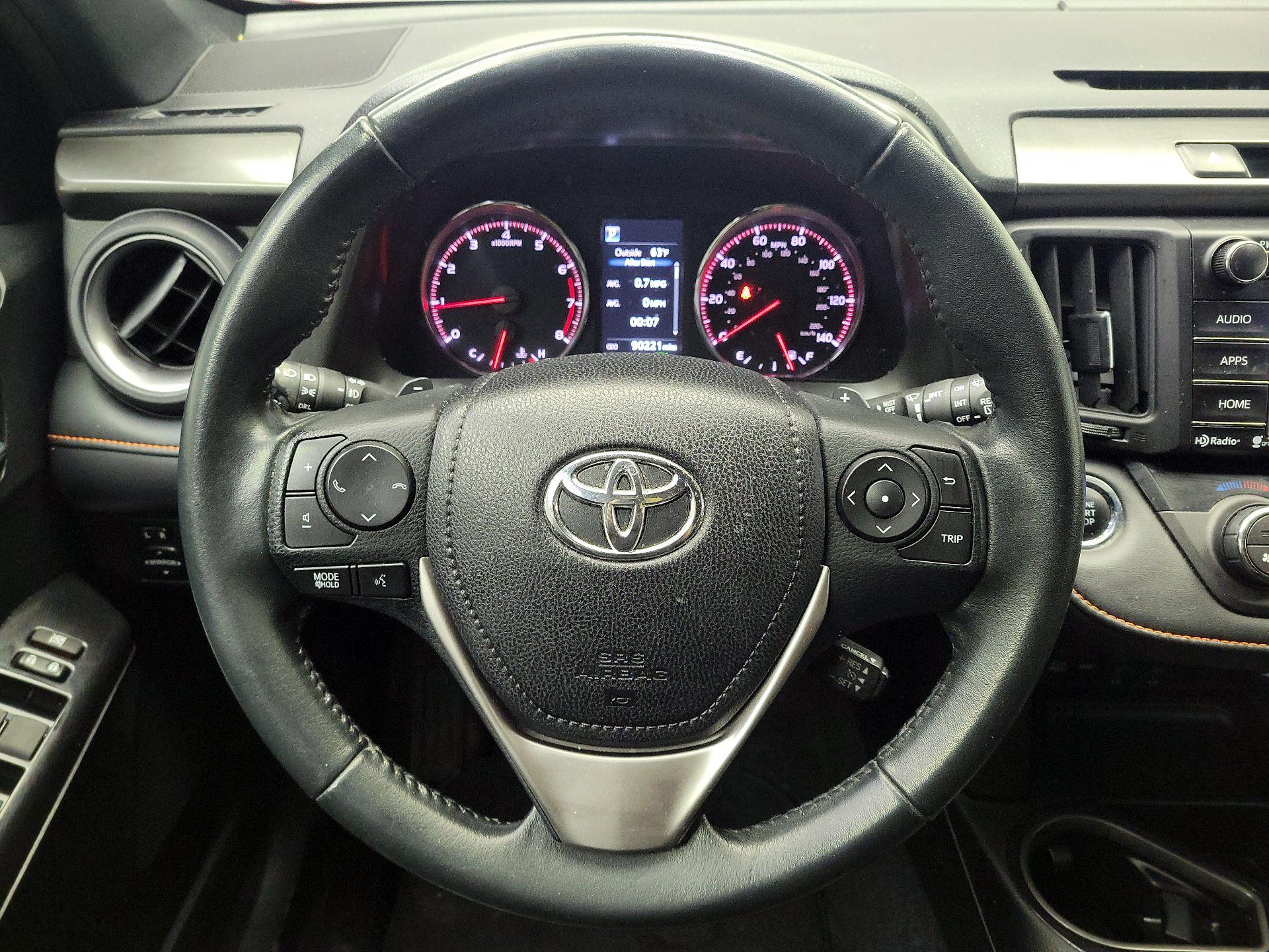 Thumbnail: 2016 Toyota RAV4 - 10