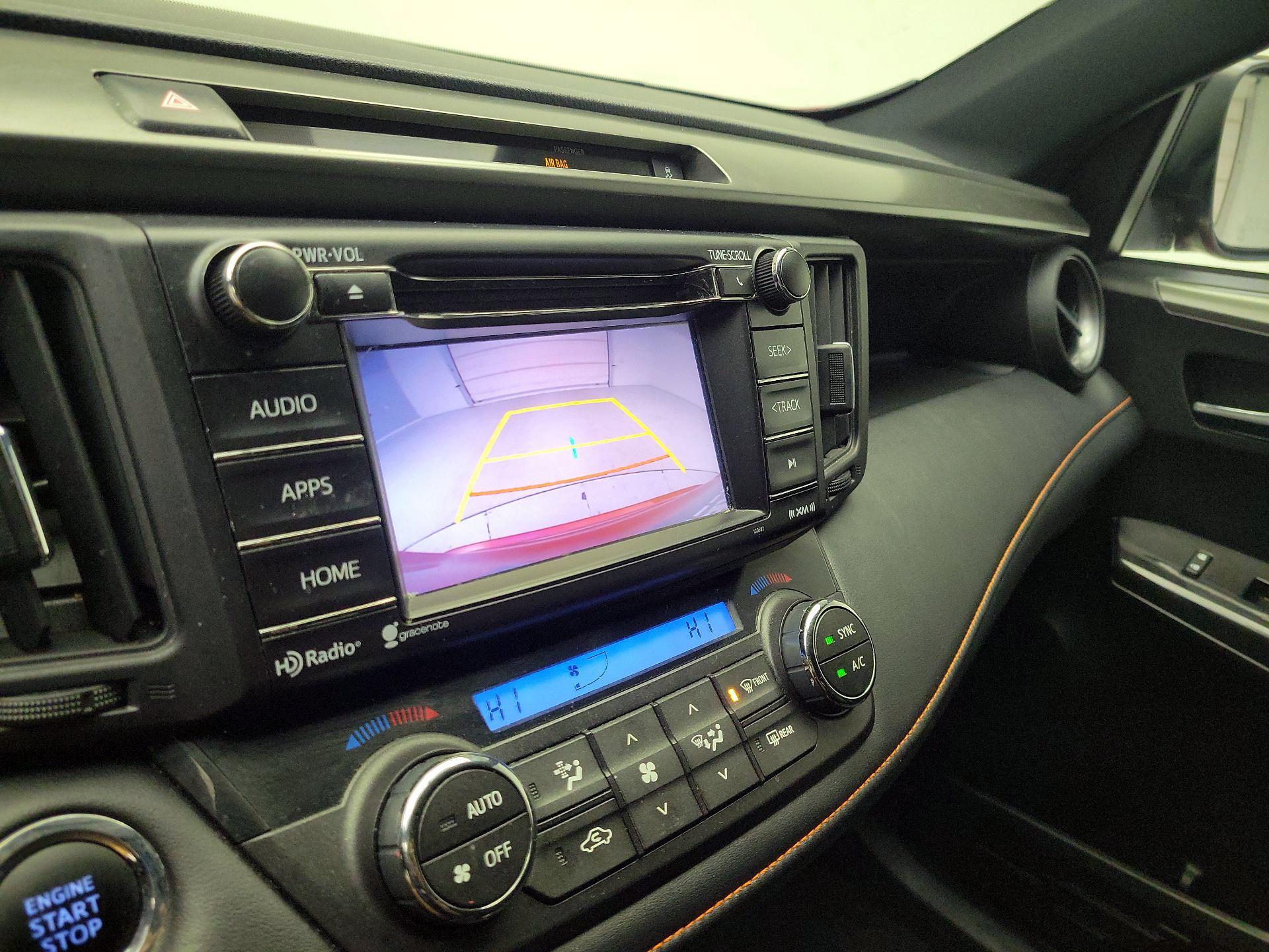 Thumbnail: 2016 Toyota RAV4 - 14