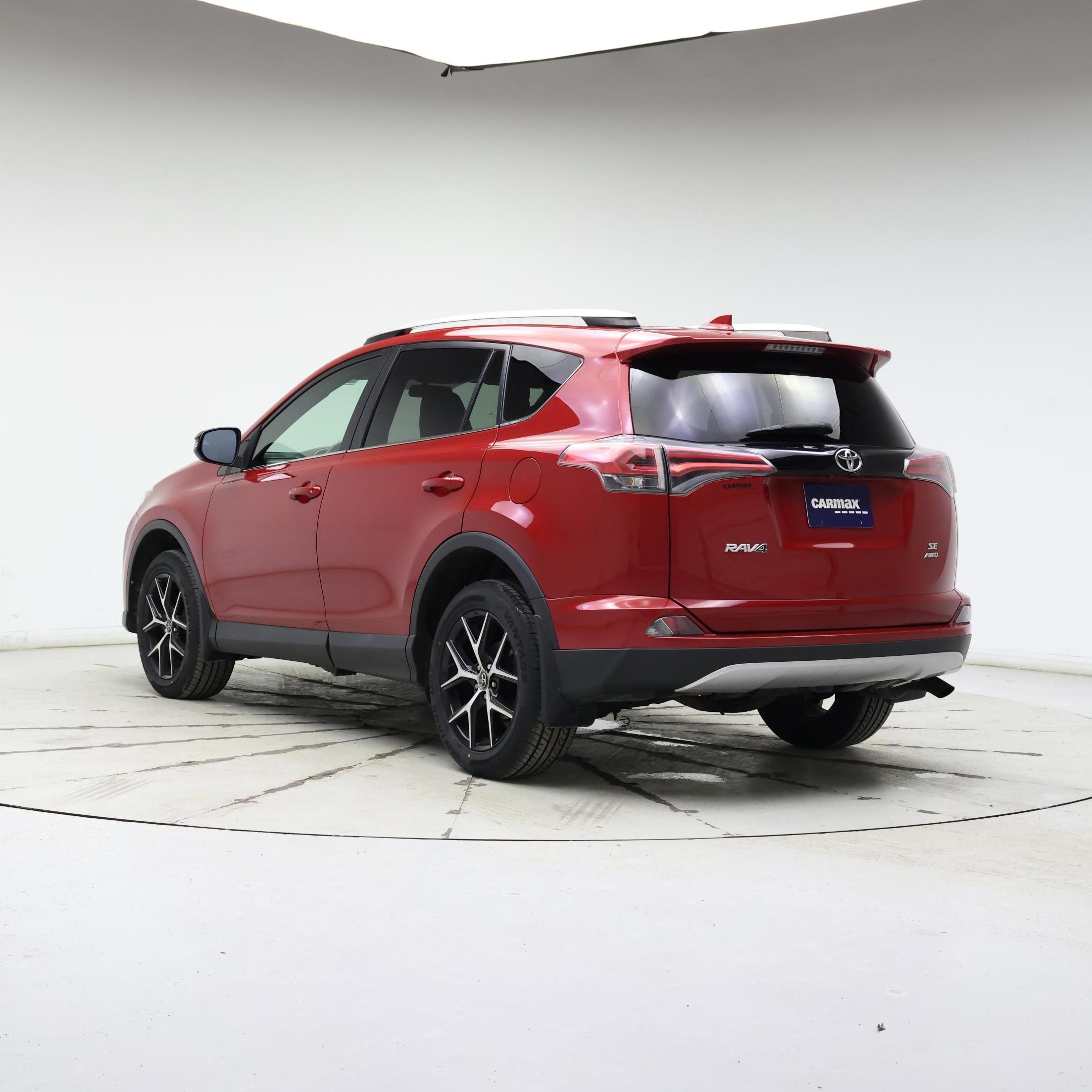 Thumbnail: 2016 Toyota RAV4 - 2