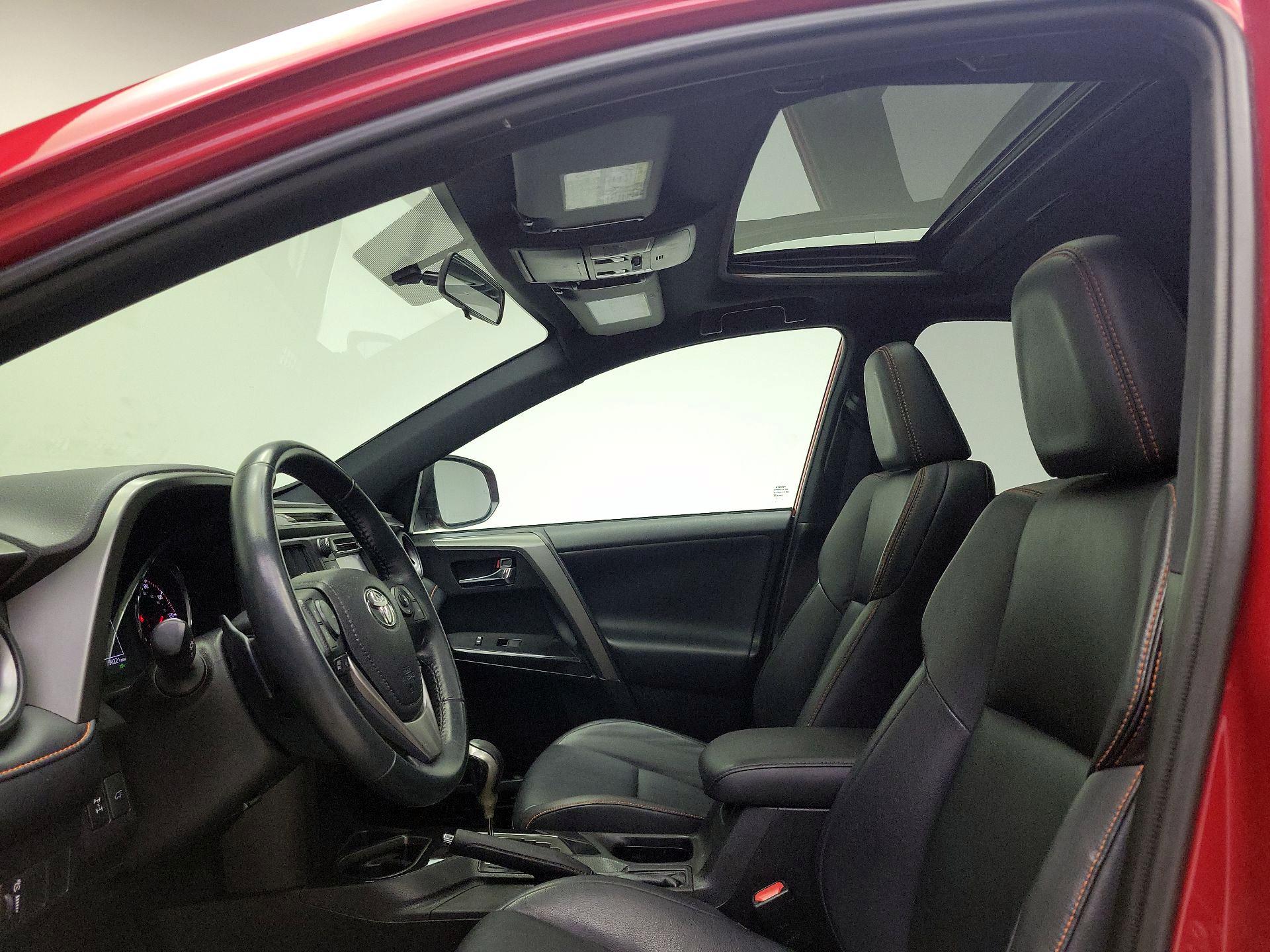 Thumbnail: 2016 Toyota RAV4 - 19