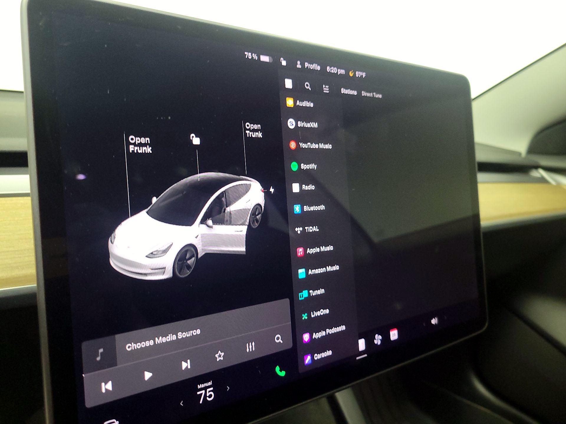 Thumbnail: 2021 Tesla Model 3 - 15