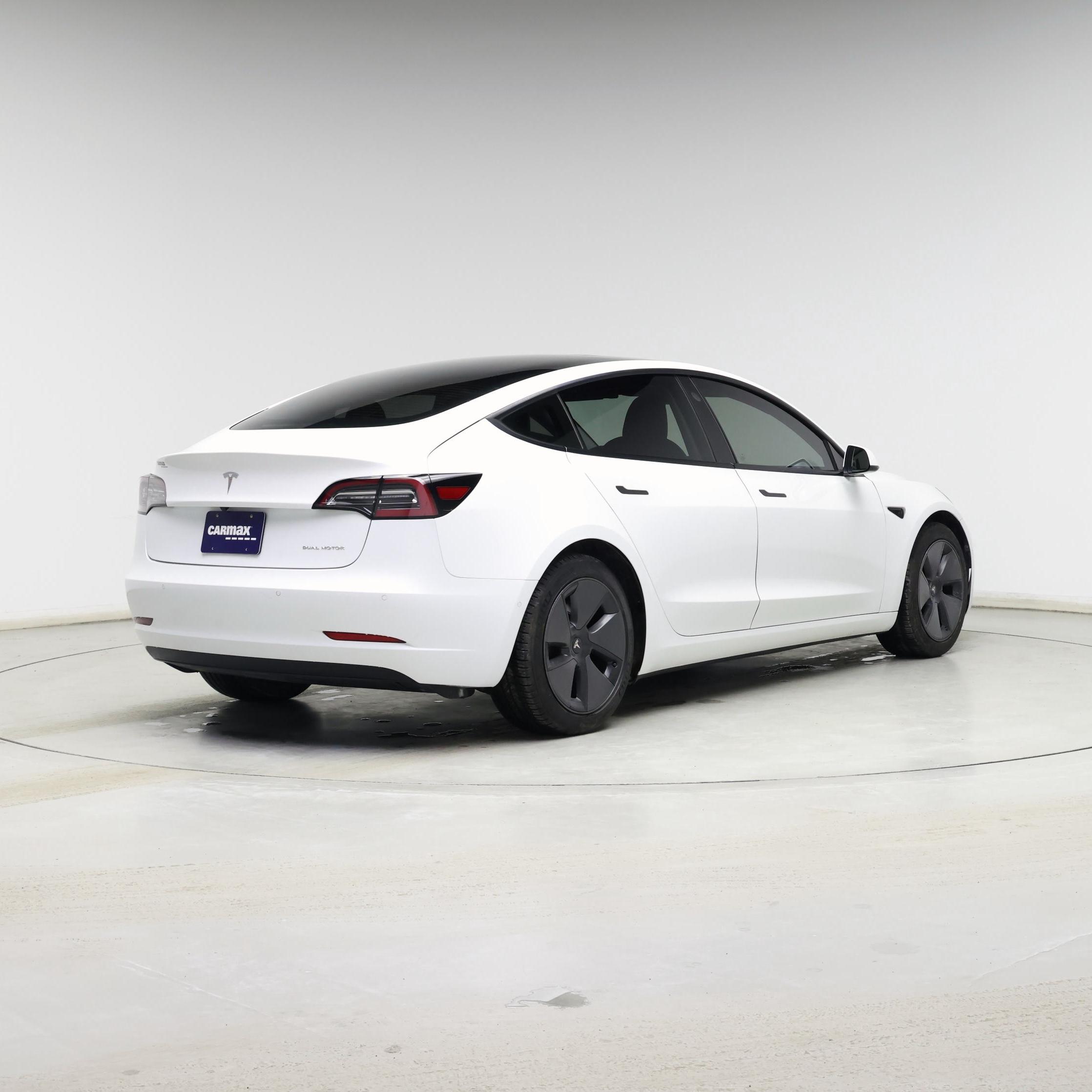 Thumbnail: 2021 Tesla Model 3 - 8