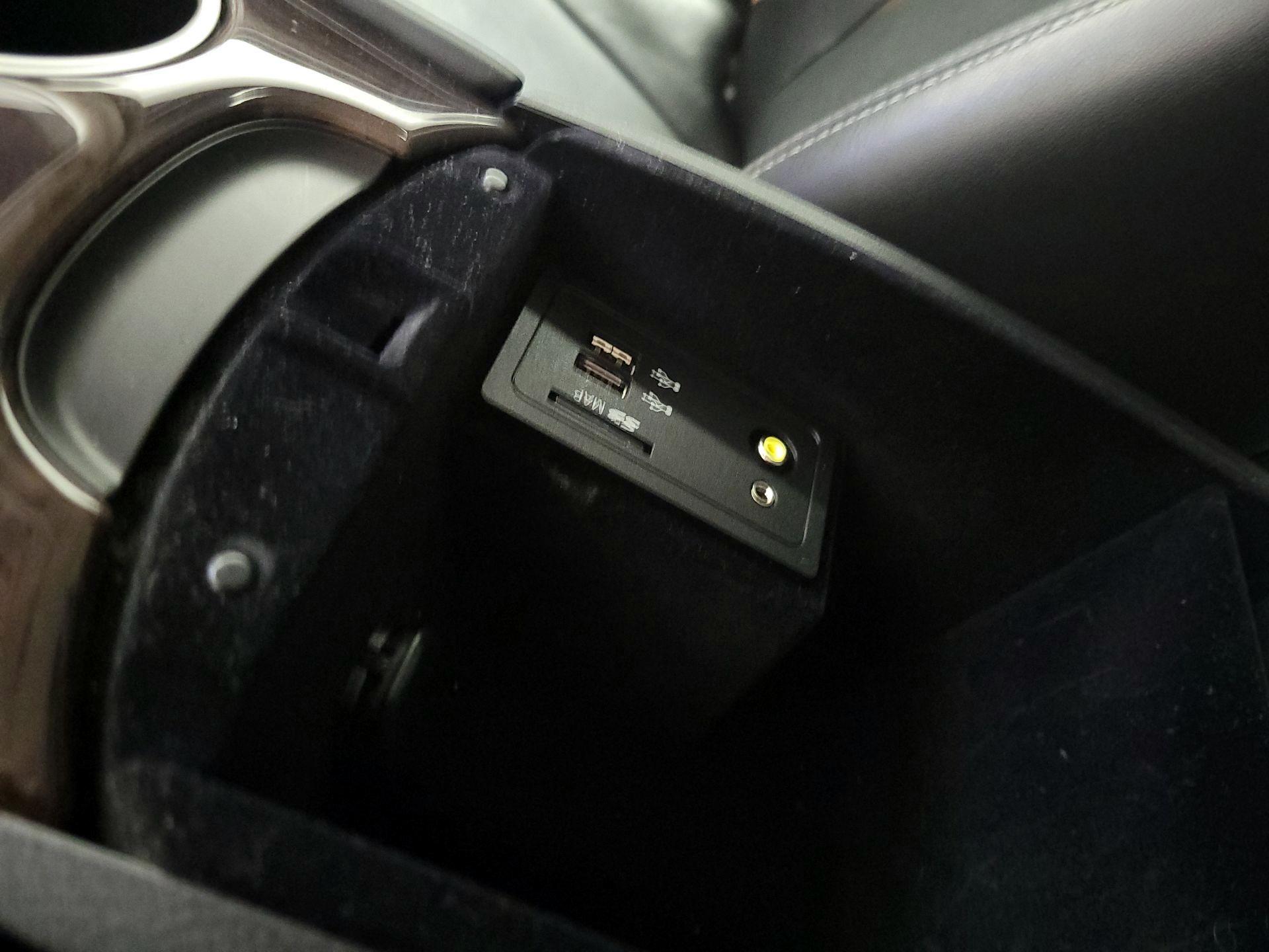 Thumbnail: 2017 INFINITI Q50 - 19