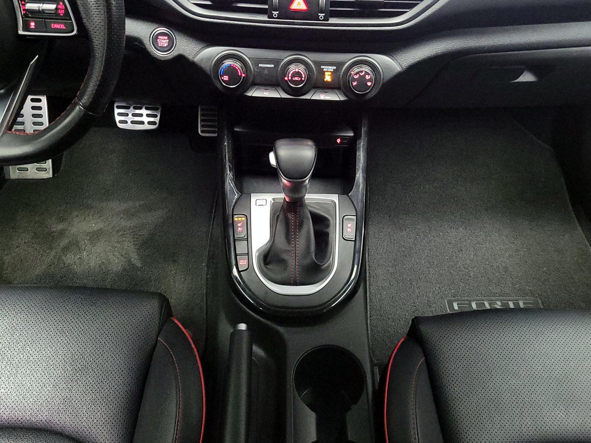 Thumbnail: 2021 Kia Forte - 17