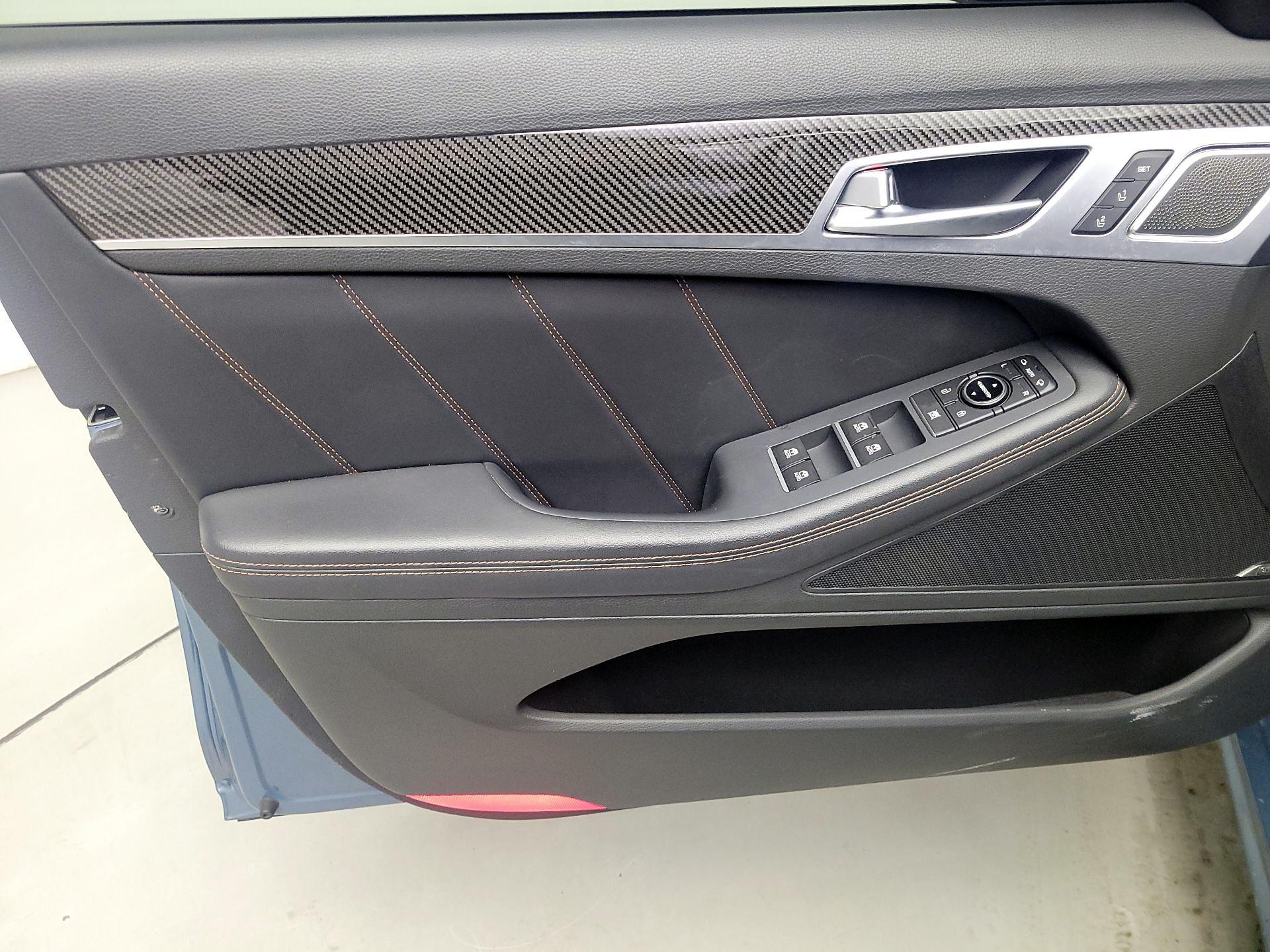 Thumbnail: 2018 Genesis G80 - 12