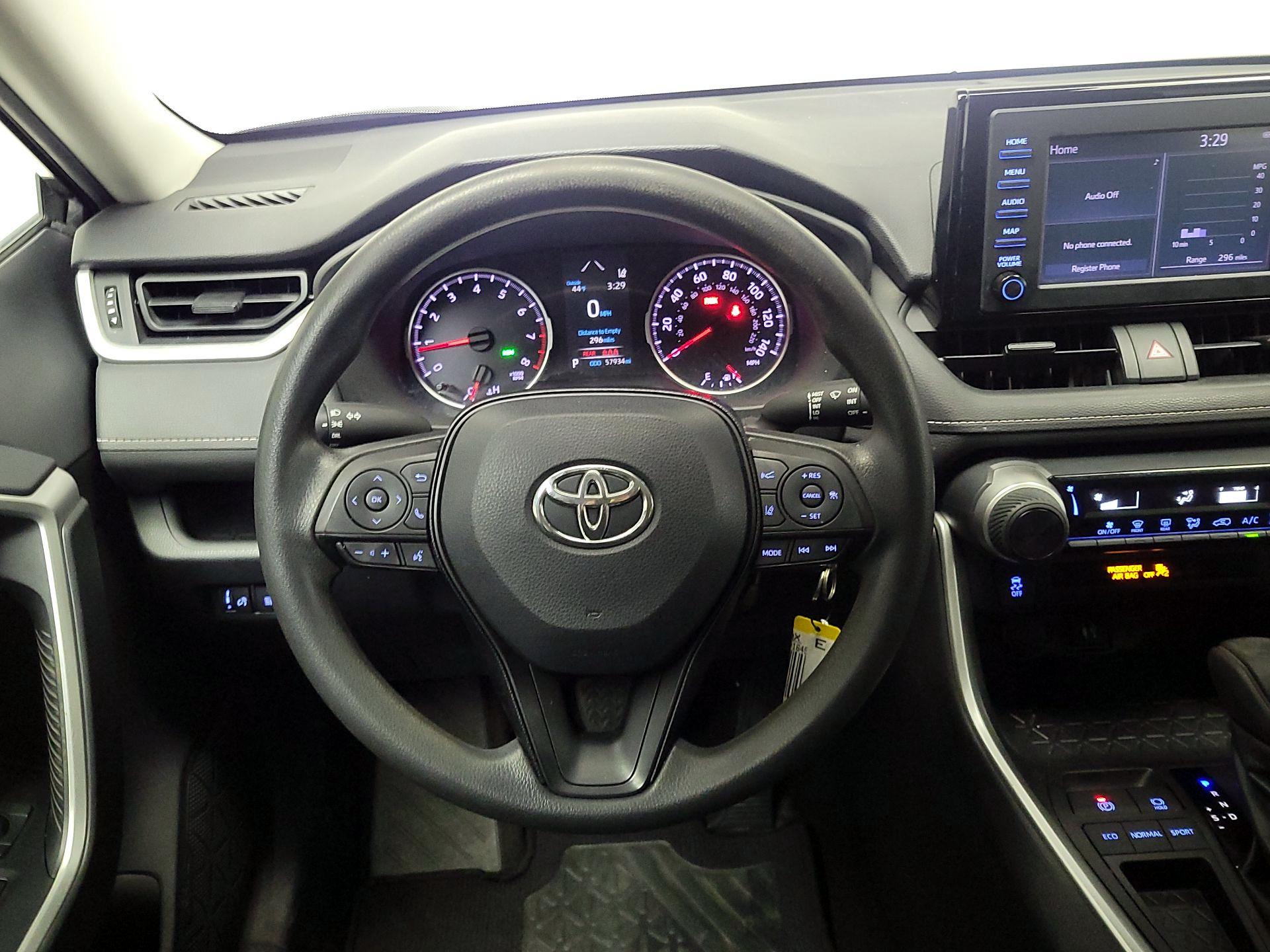 Thumbnail: 2019 Toyota RAV4 - 10
