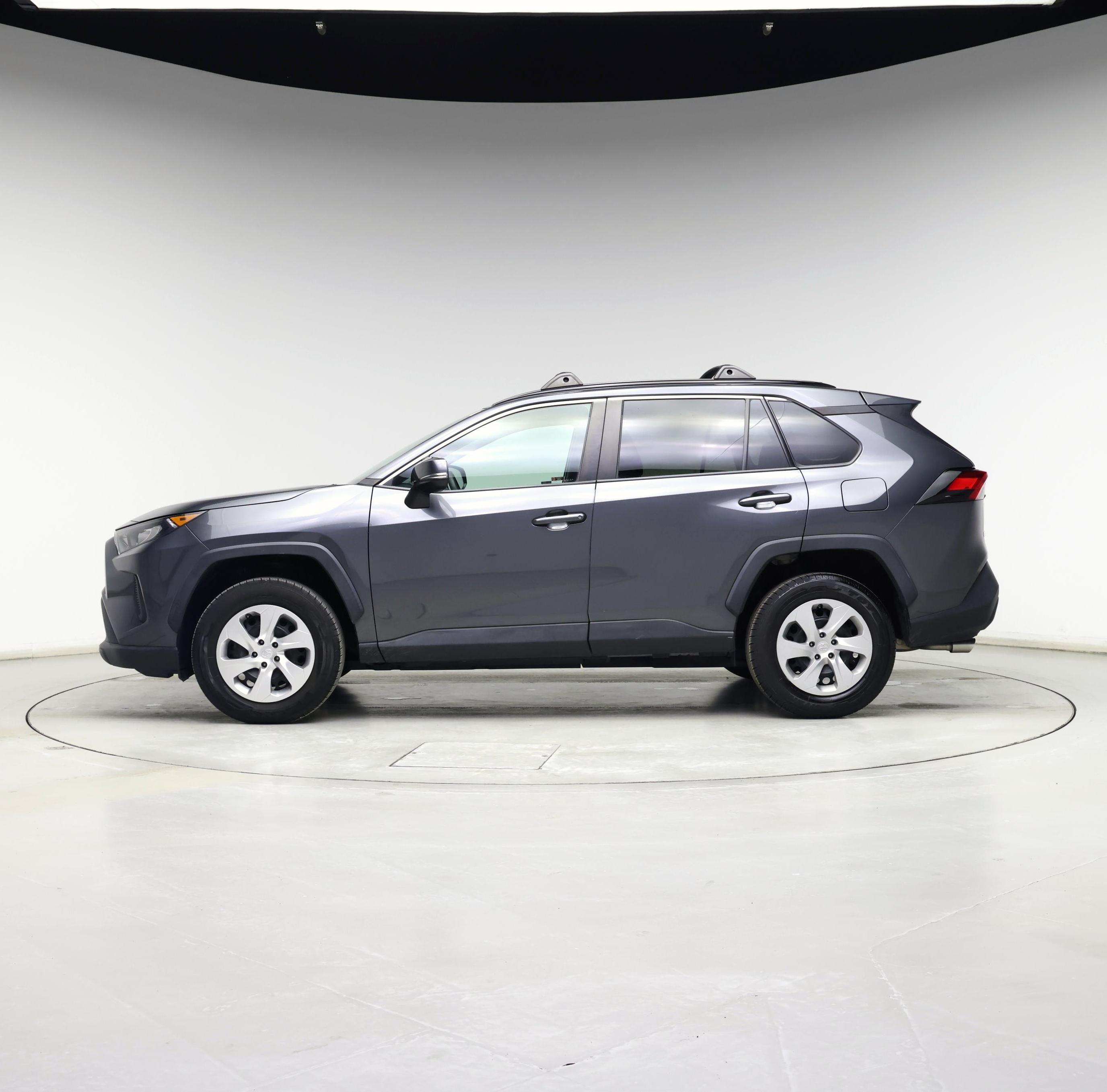 Thumbnail: 2019 Toyota RAV4 - 3