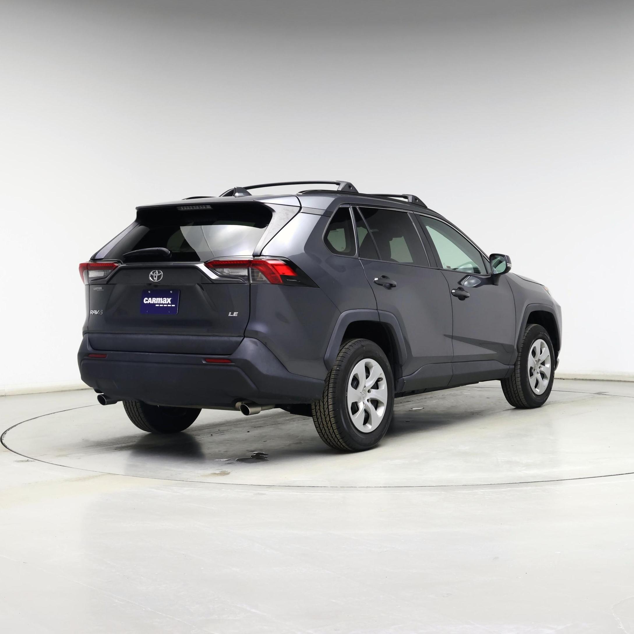 Thumbnail: 2019 Toyota RAV4 - 8
