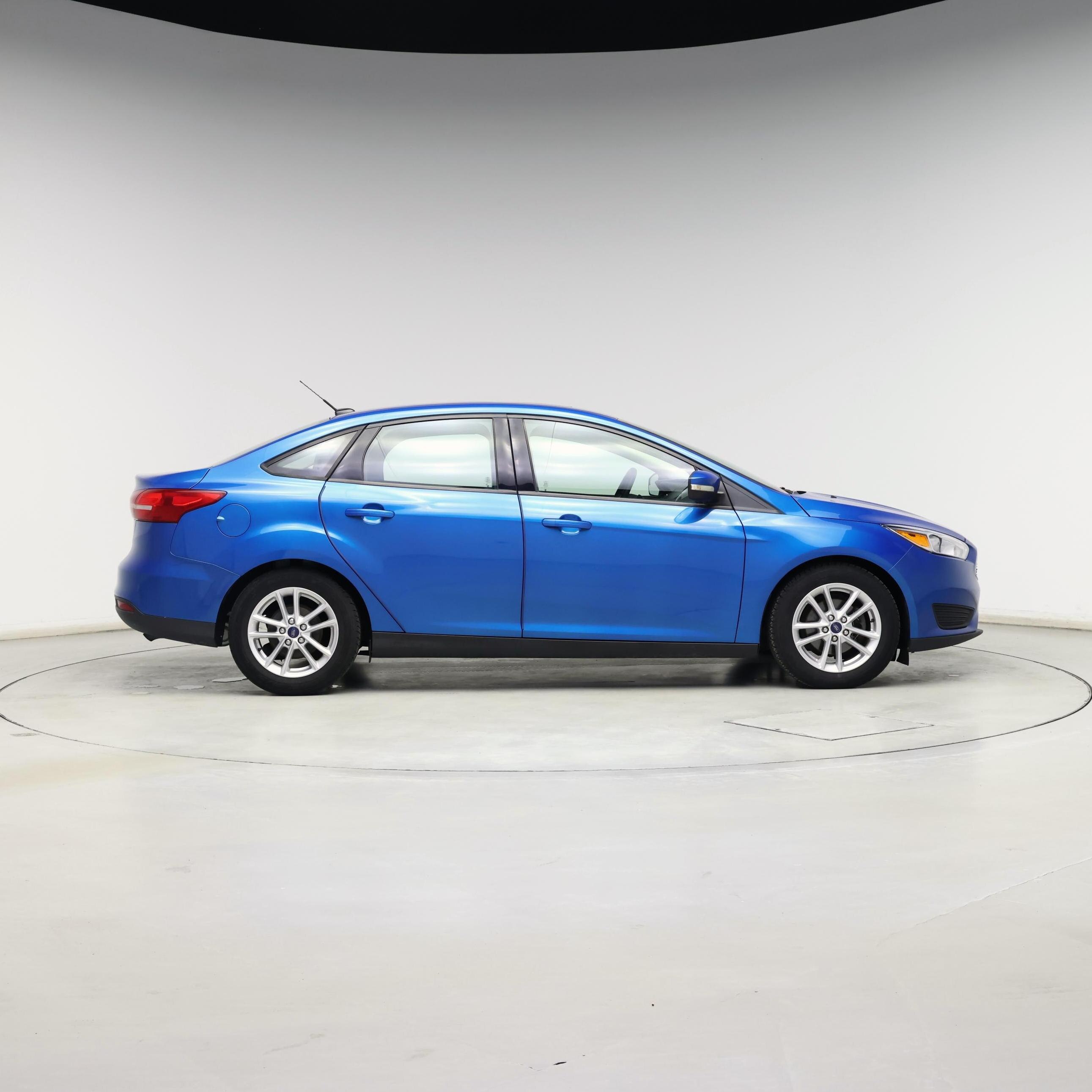 Thumbnail: 2015 Ford Focus - 7