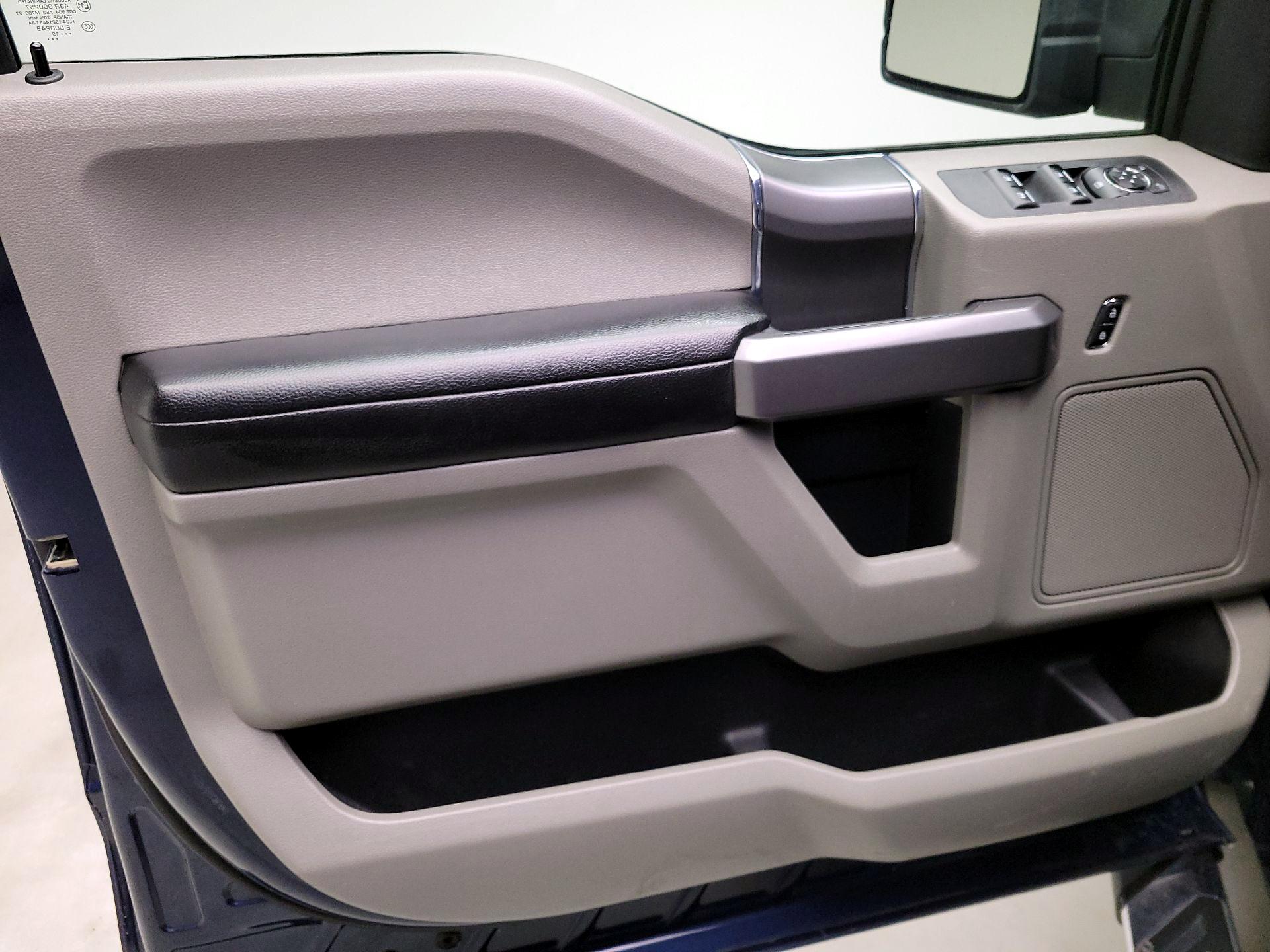 Thumbnail: 2019 Ford F-150 - 10