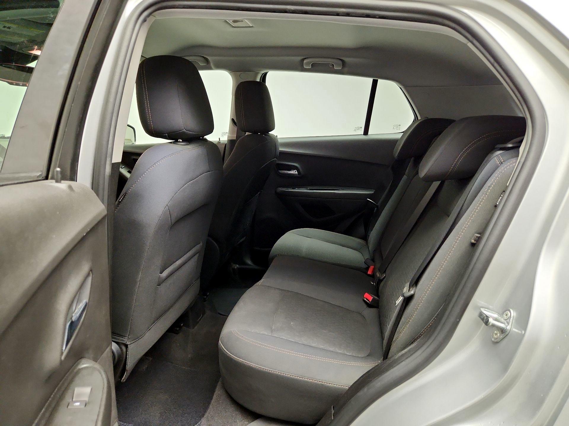 Thumbnail: 2018 Chevrolet Trax - 19