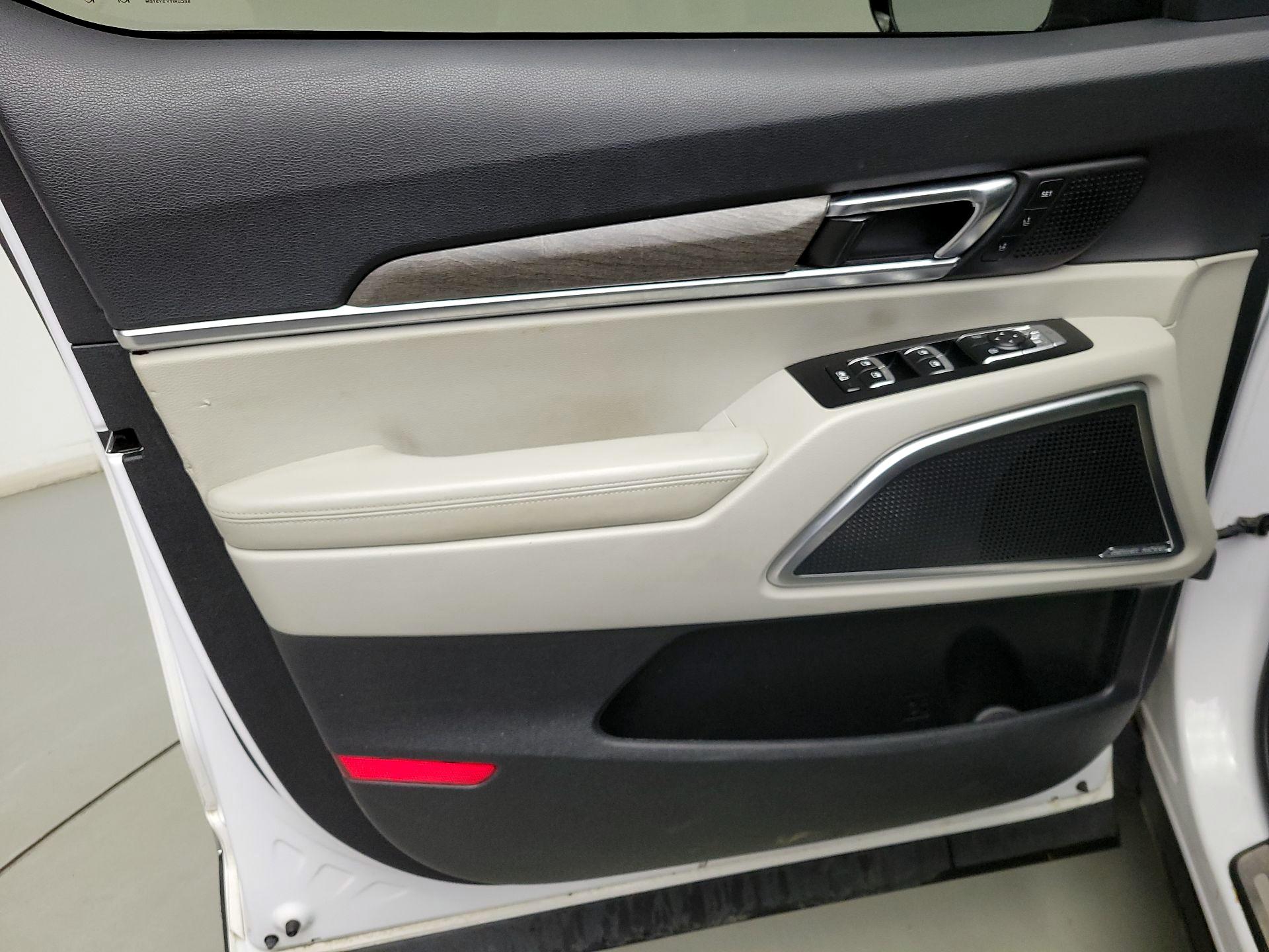 Thumbnail: 2021 Kia Telluride - 12