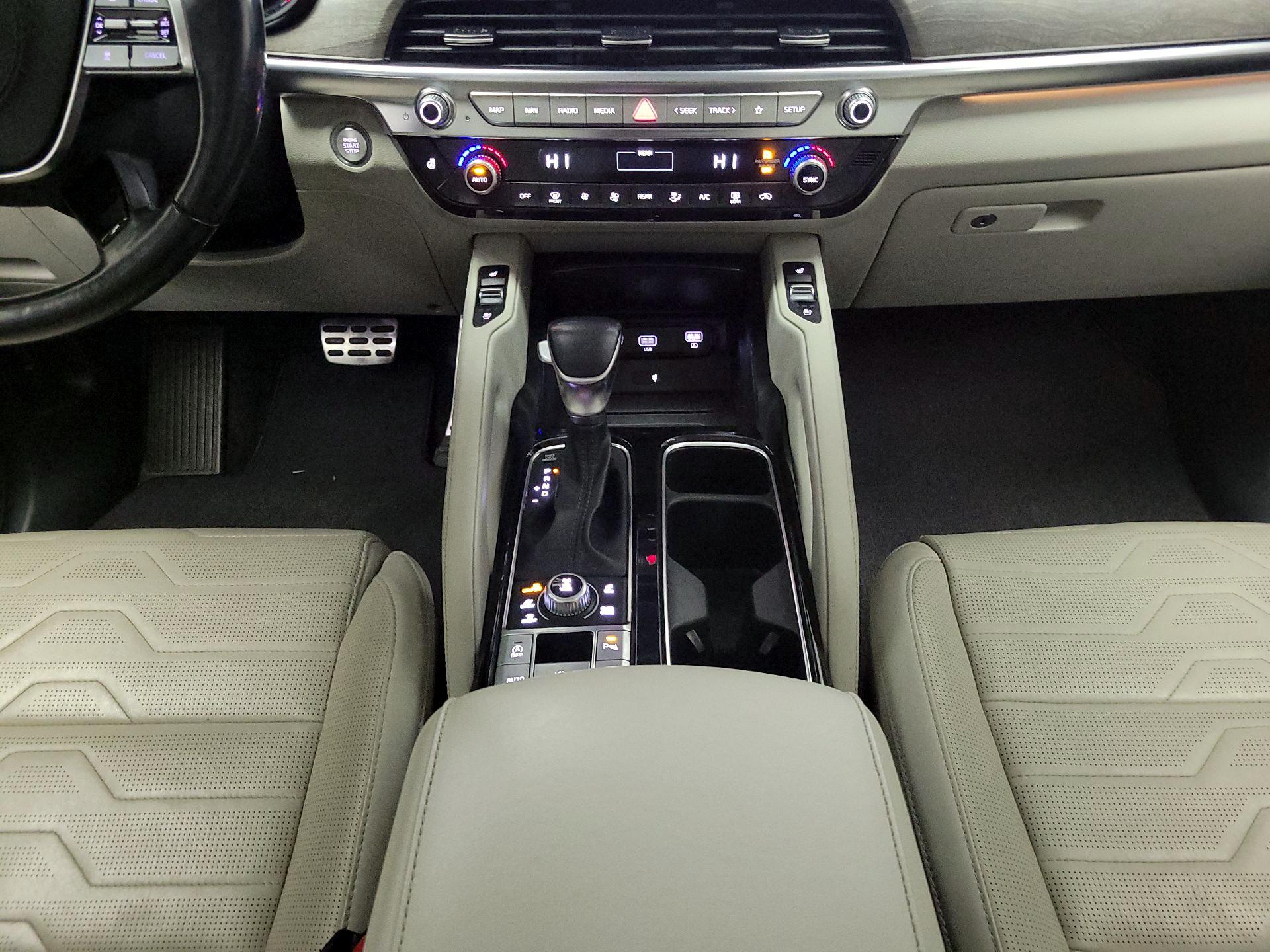 Thumbnail: 2021 Kia Telluride - 18