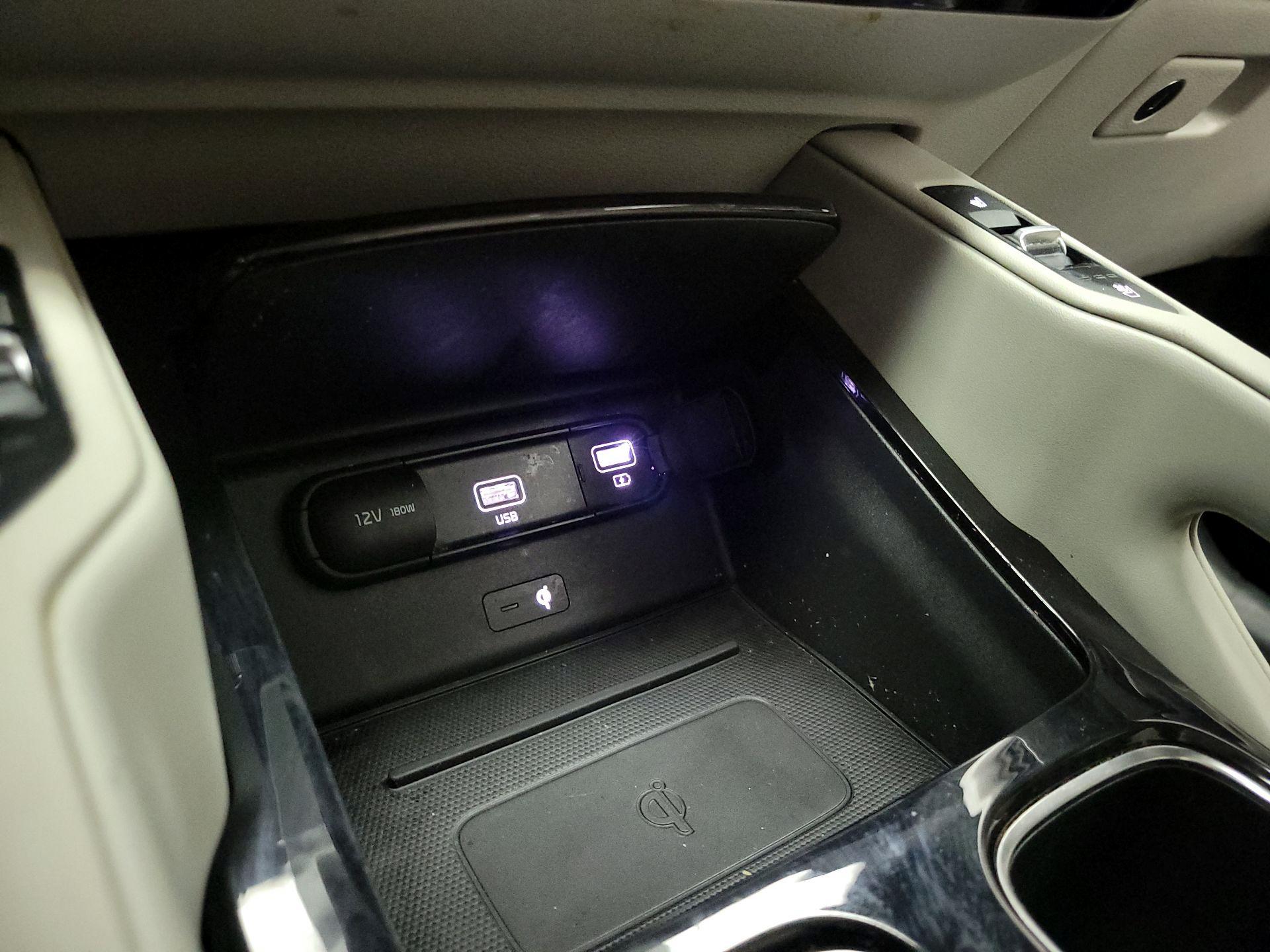 Thumbnail: 2021 Kia Telluride - 19