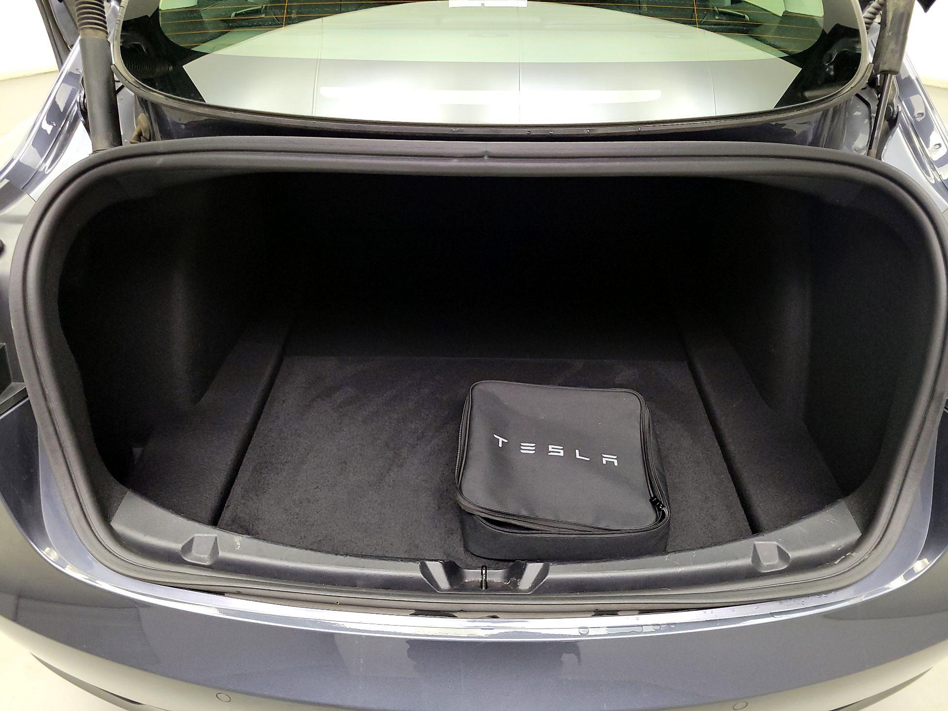 Thumbnail: 2022 Tesla Model 3 - 20