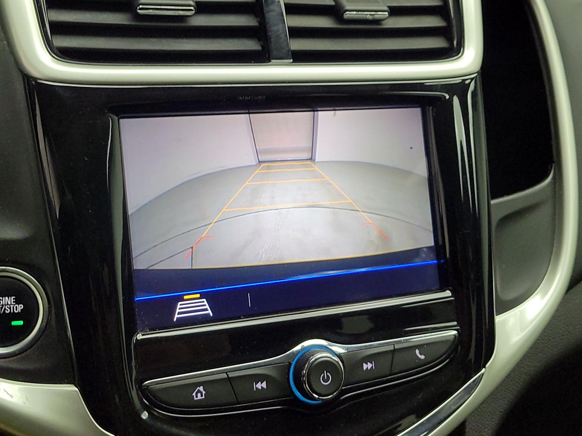 Thumbnail: 2018 Chevrolet Sonic - 14