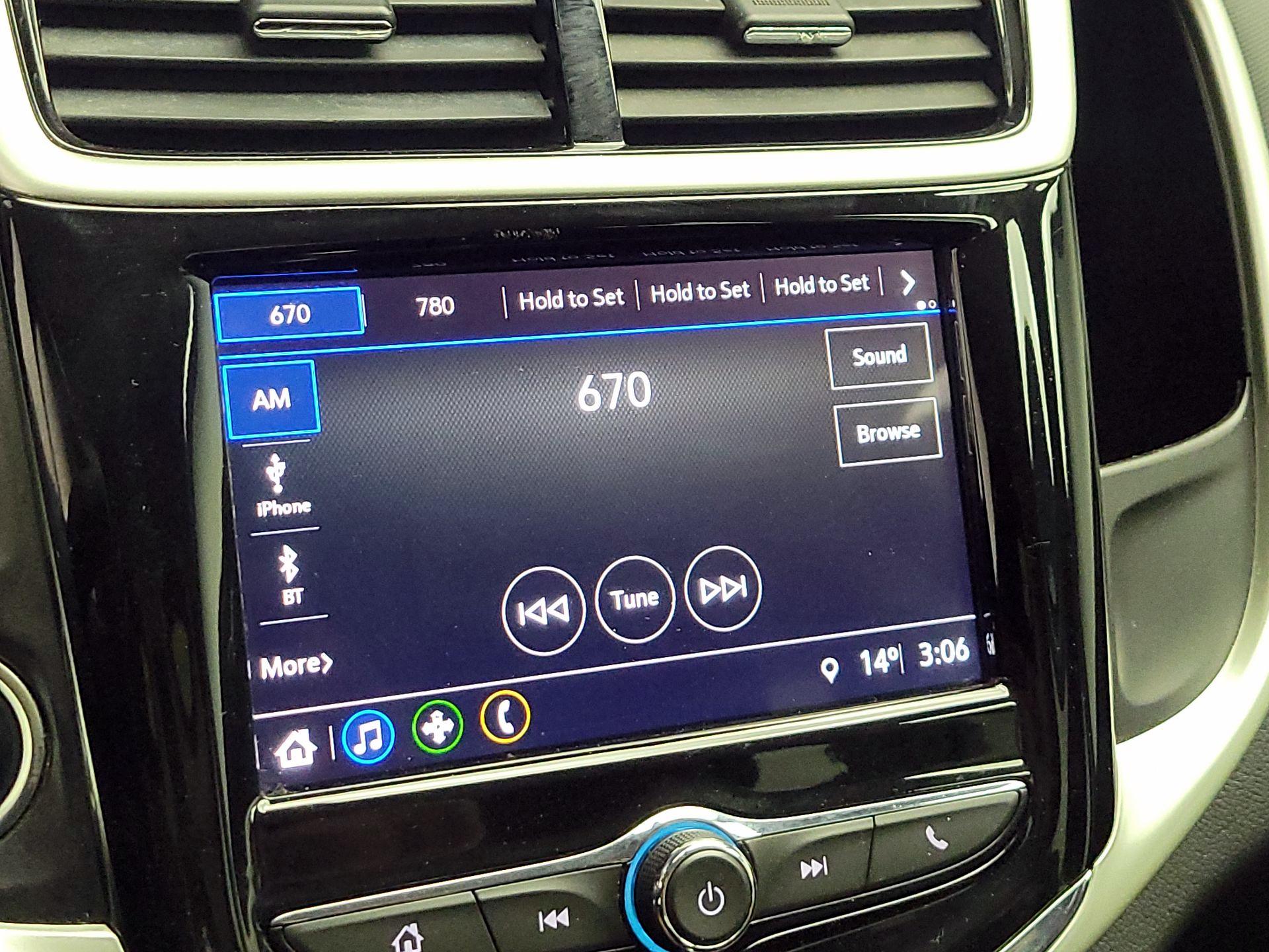 Thumbnail: 2018 Chevrolet Sonic - 15