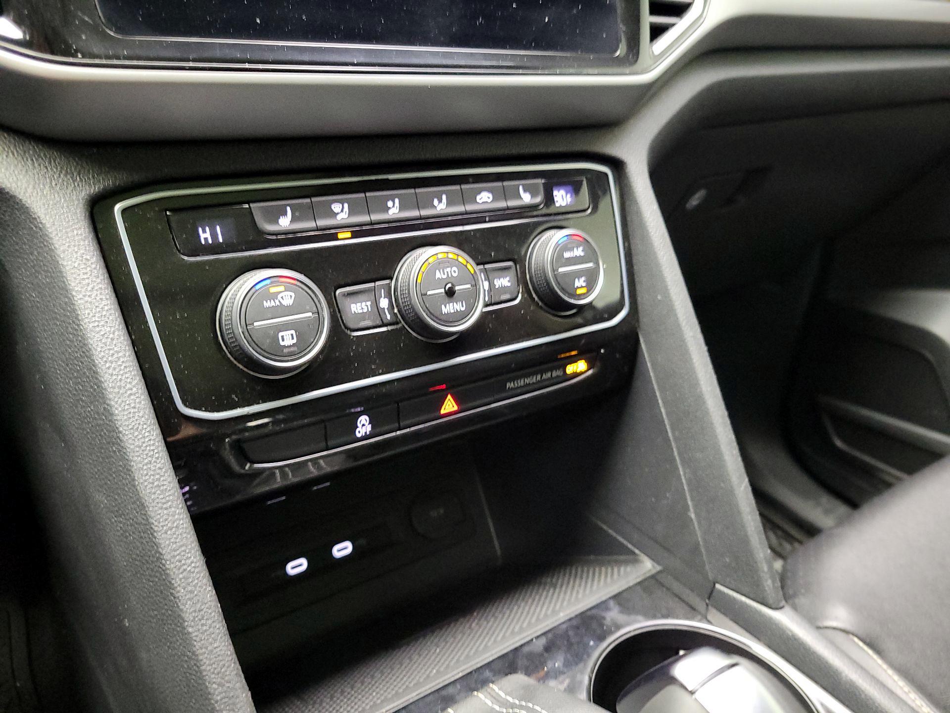 Thumbnail: 2023 Volkswagen Atlas - 14