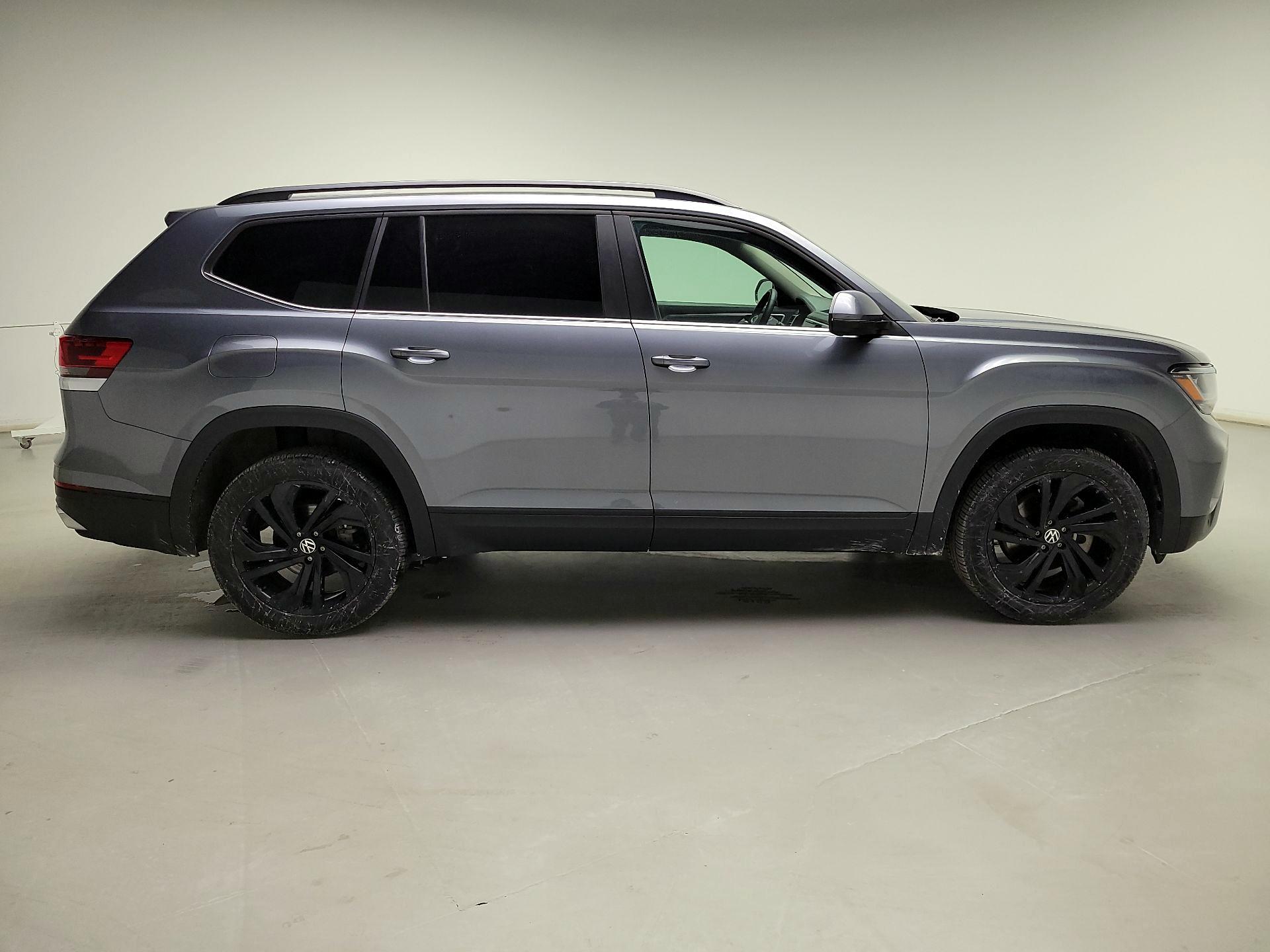 Thumbnail: 2023 Volkswagen Atlas - 4