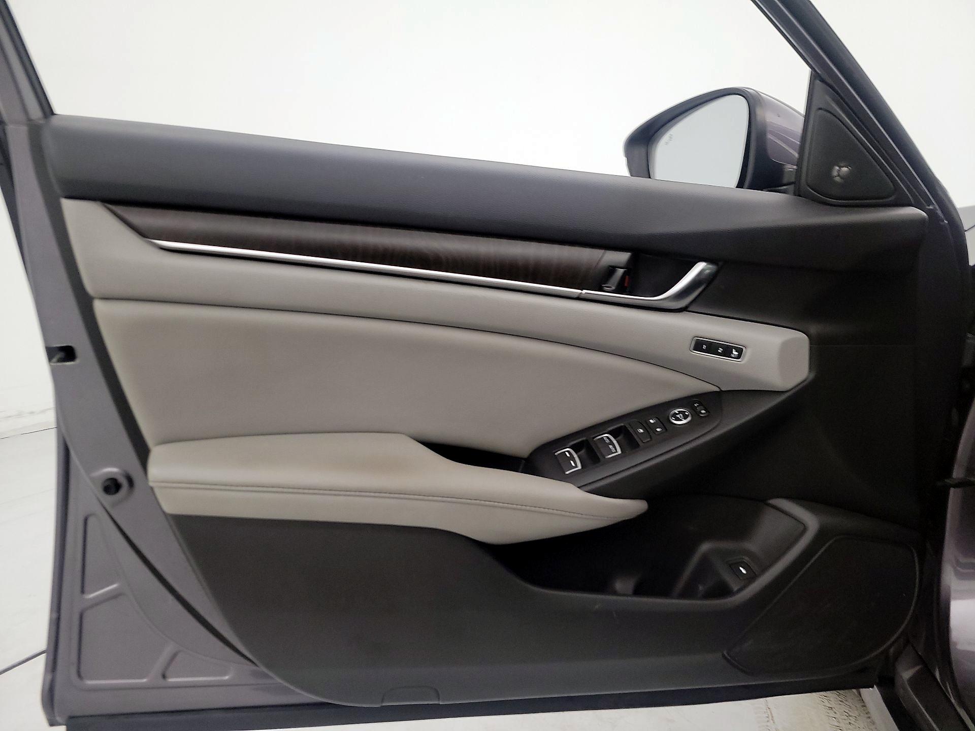 Thumbnail: 2019 Honda Accord - 12