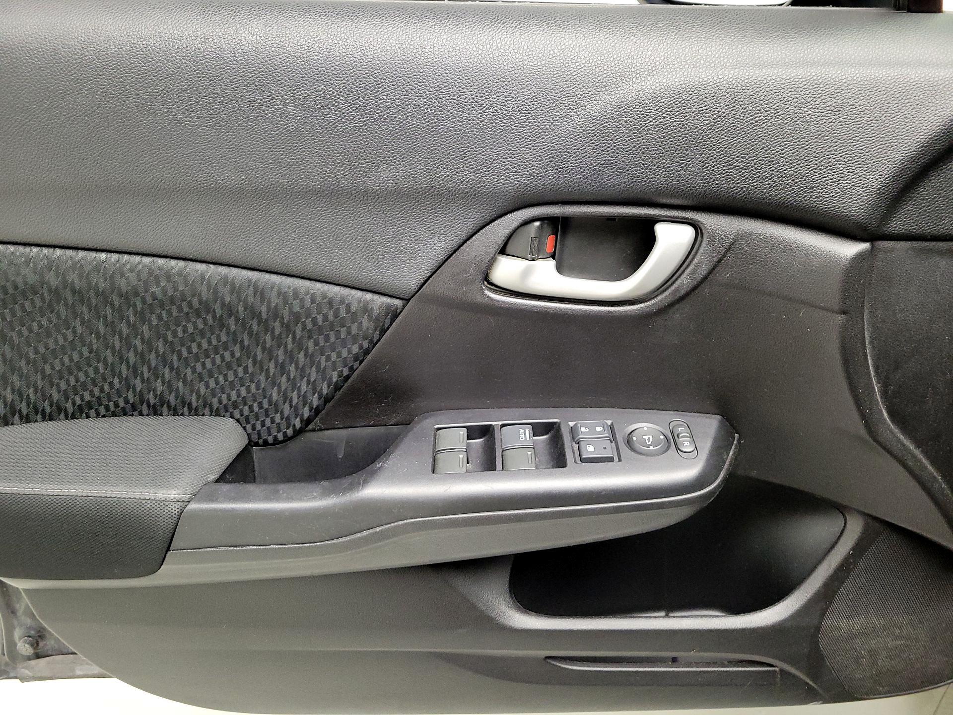 Thumbnail: 2015 Honda Civic - 12