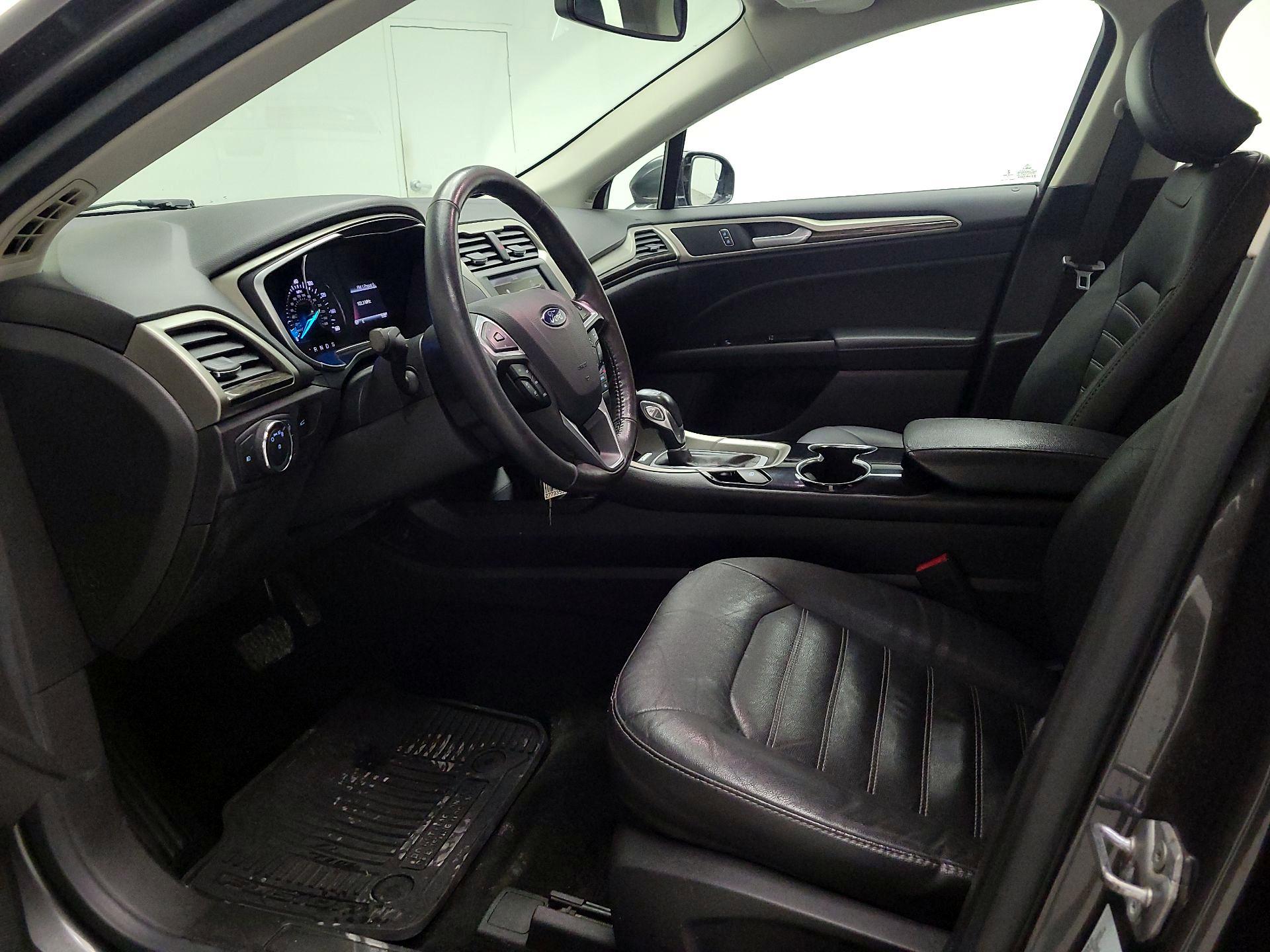 Thumbnail: 2016 Ford Fusion - 11