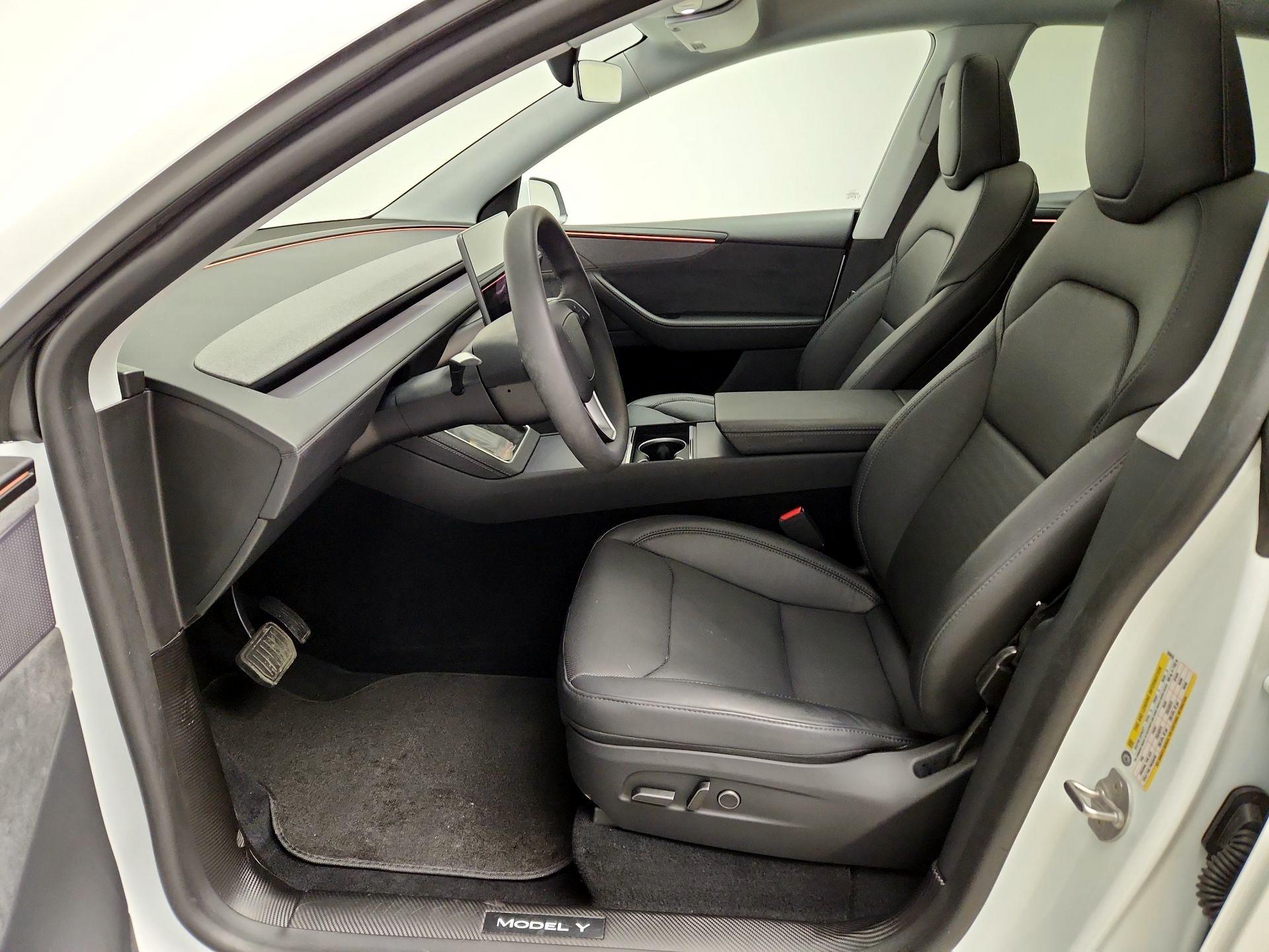 Thumbnail: 2026 Tesla Model Y - 11