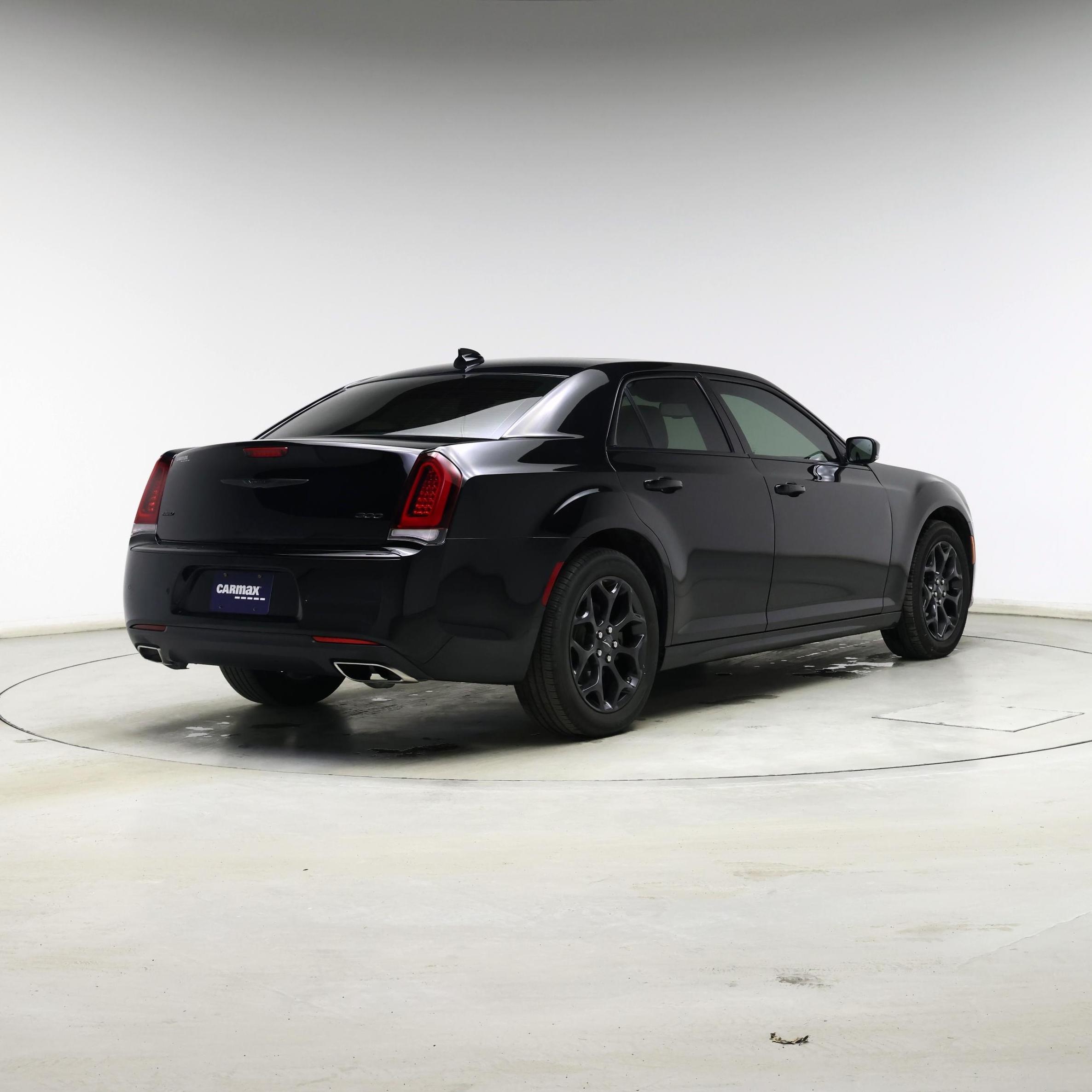 Thumbnail: 2022 Chrysler 300 - 8