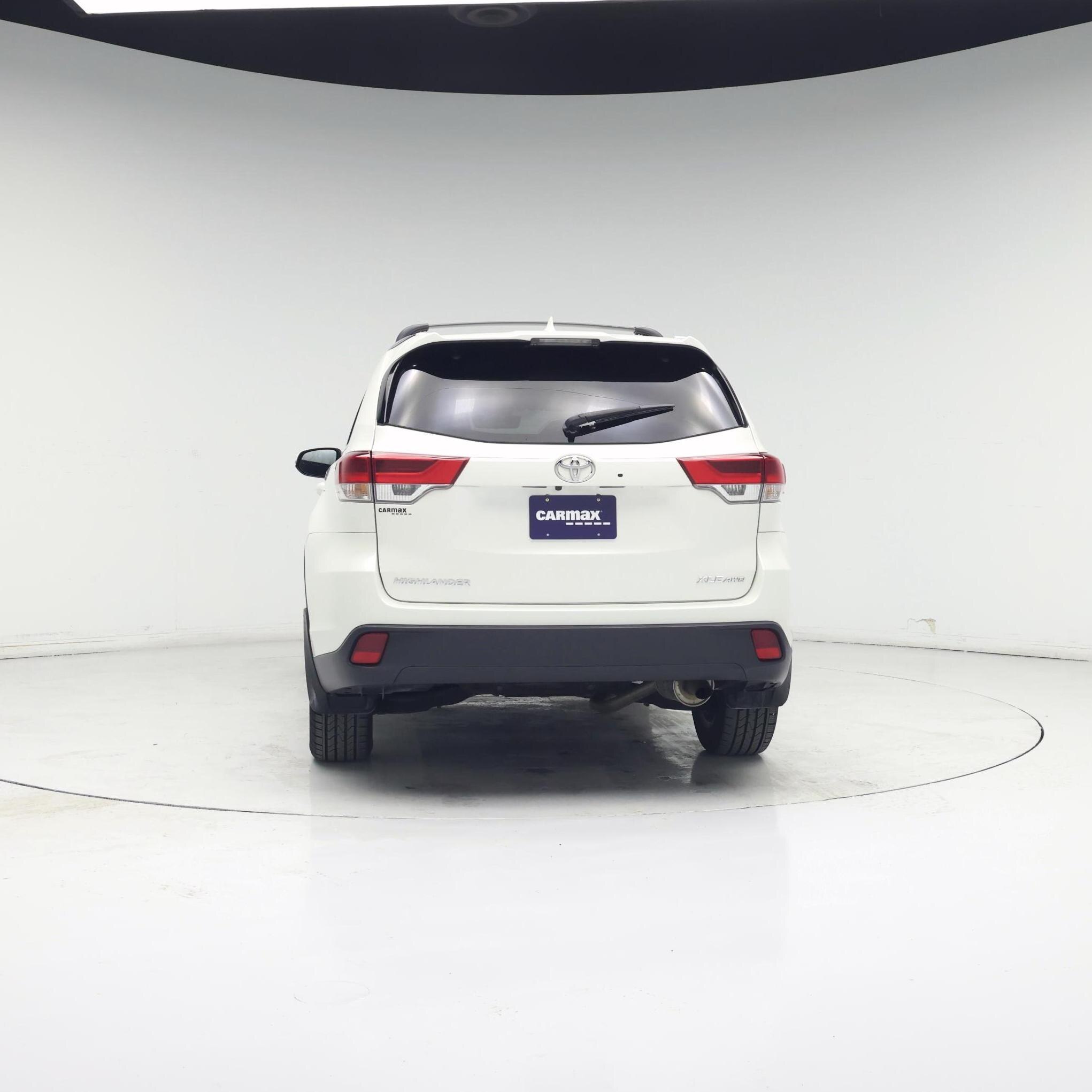 Thumbnail: 2019 Toyota Highlander - 6