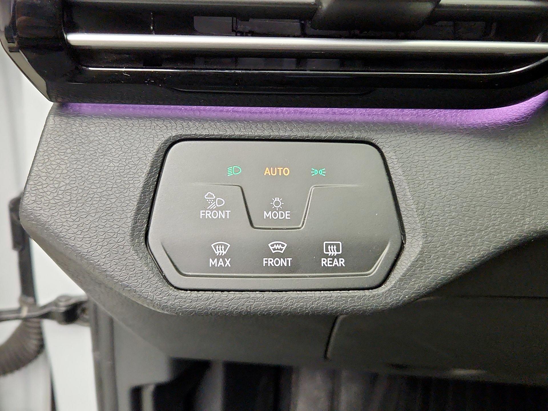 Thumbnail: 2022 Volkswagen ID.4 - 13