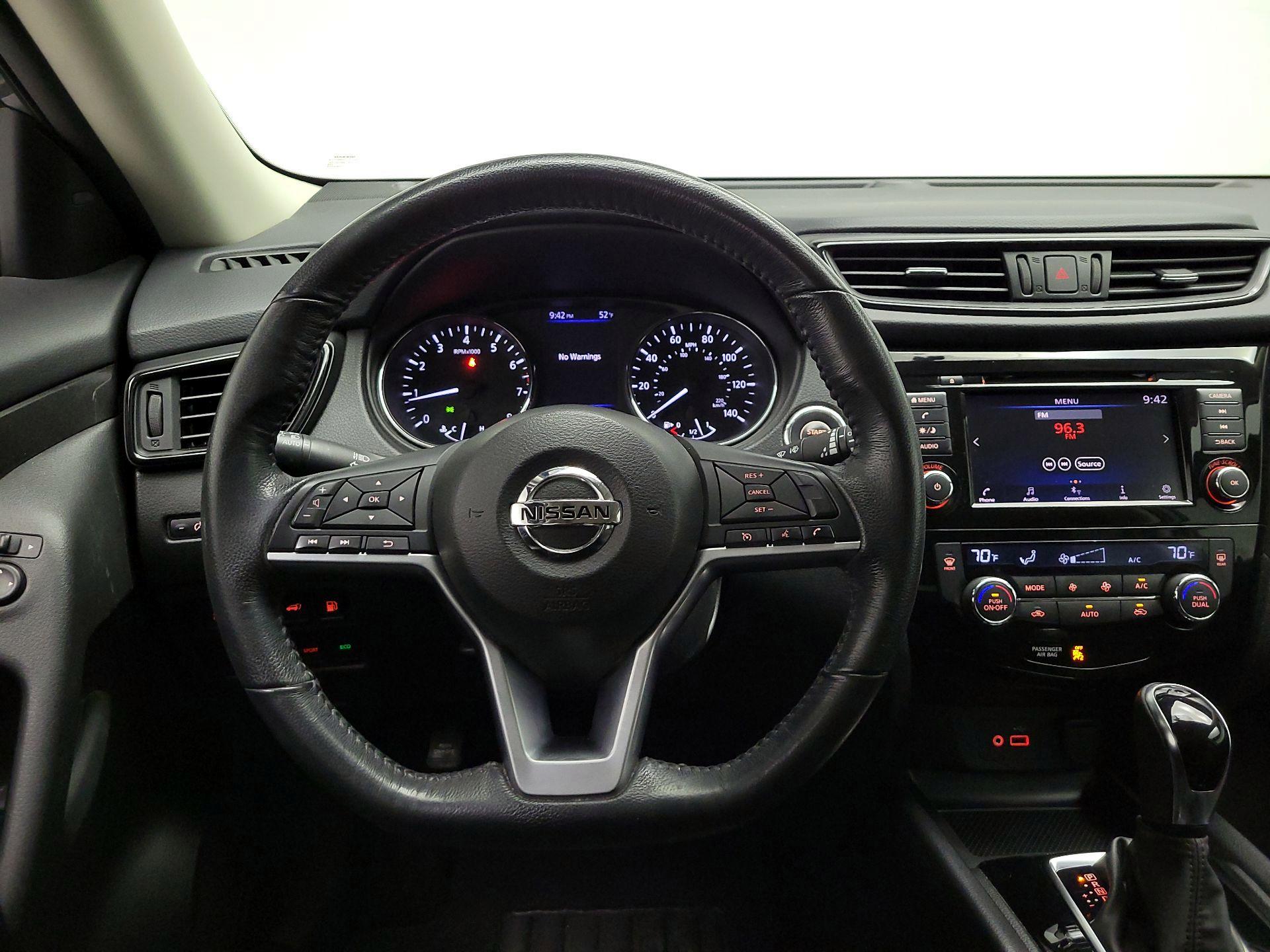 Thumbnail: 2018 Nissan Rogue - 10