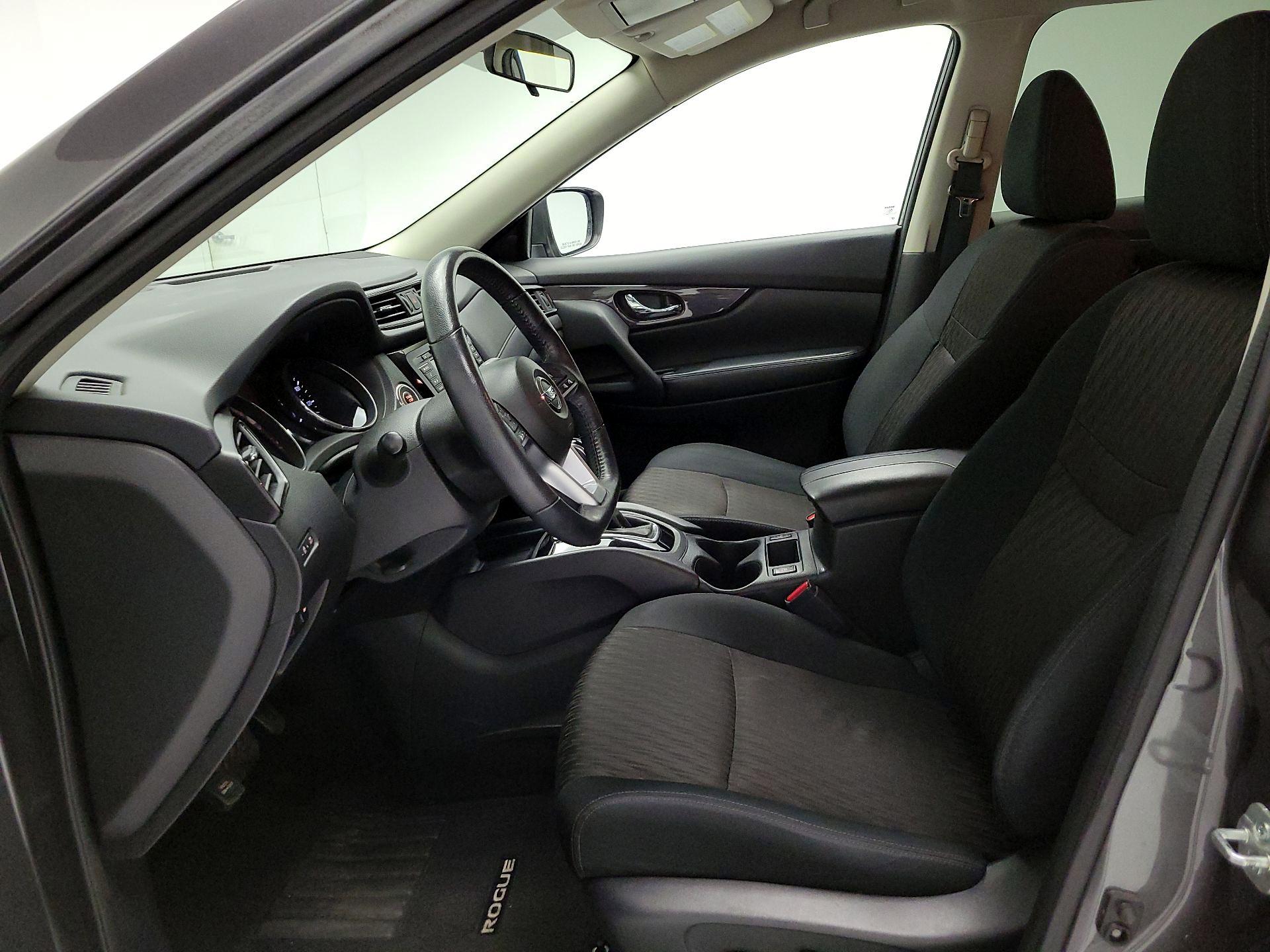 Thumbnail: 2018 Nissan Rogue - 11