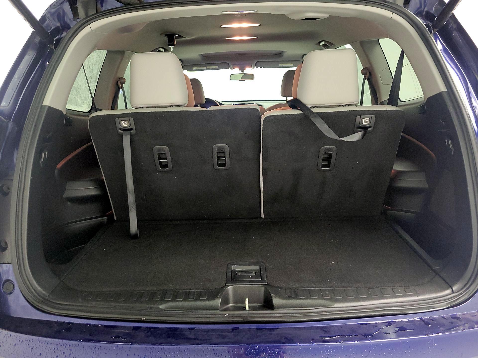 Thumbnail: 2017 Honda Pilot - 16