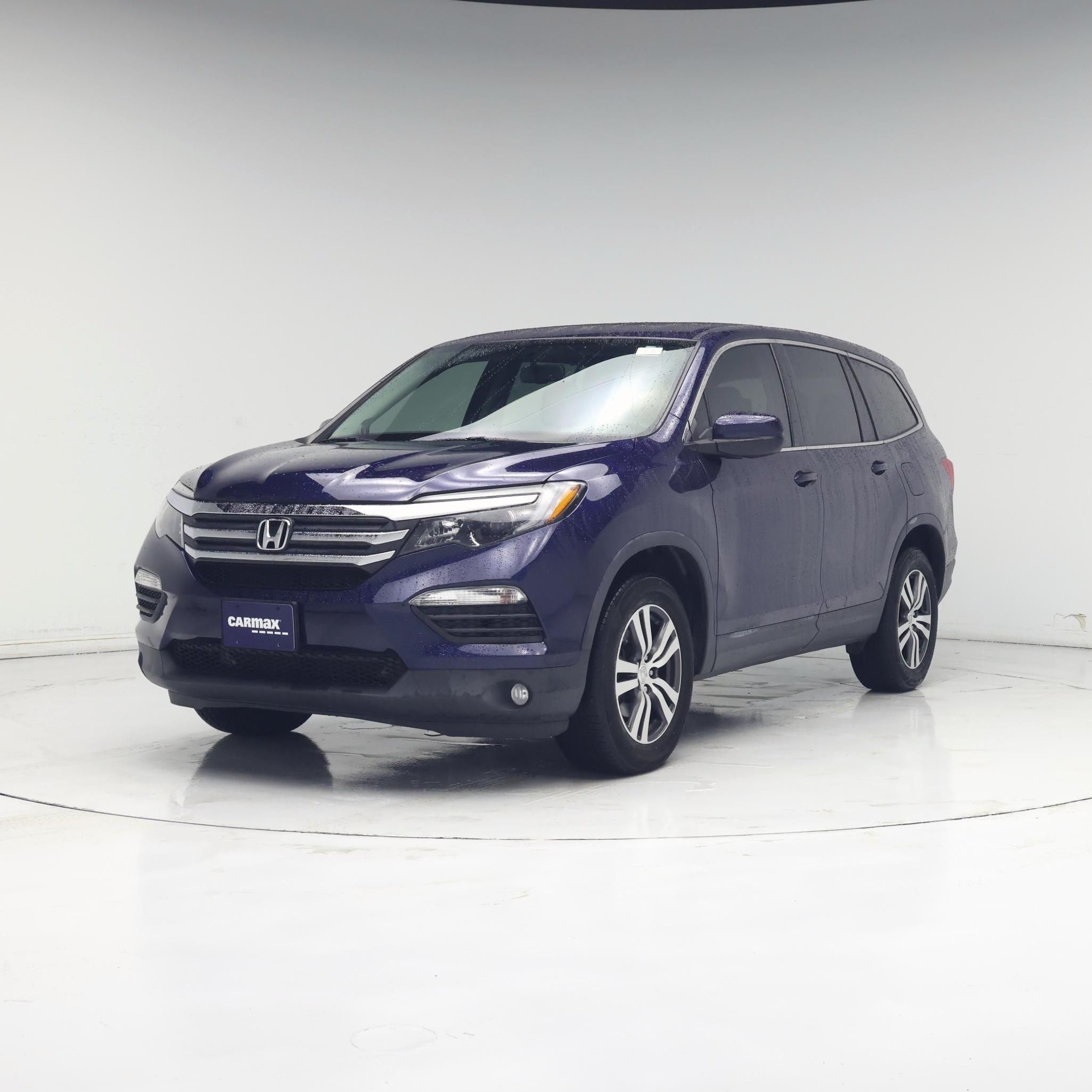 Thumbnail: 2017 Honda Pilot - 4