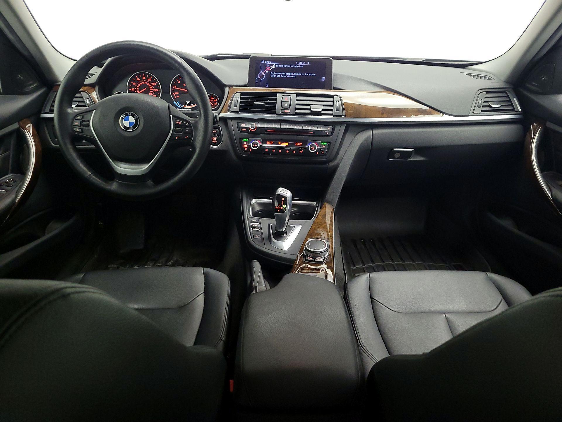 Thumbnail: 2015 BMW 3 Series - 9