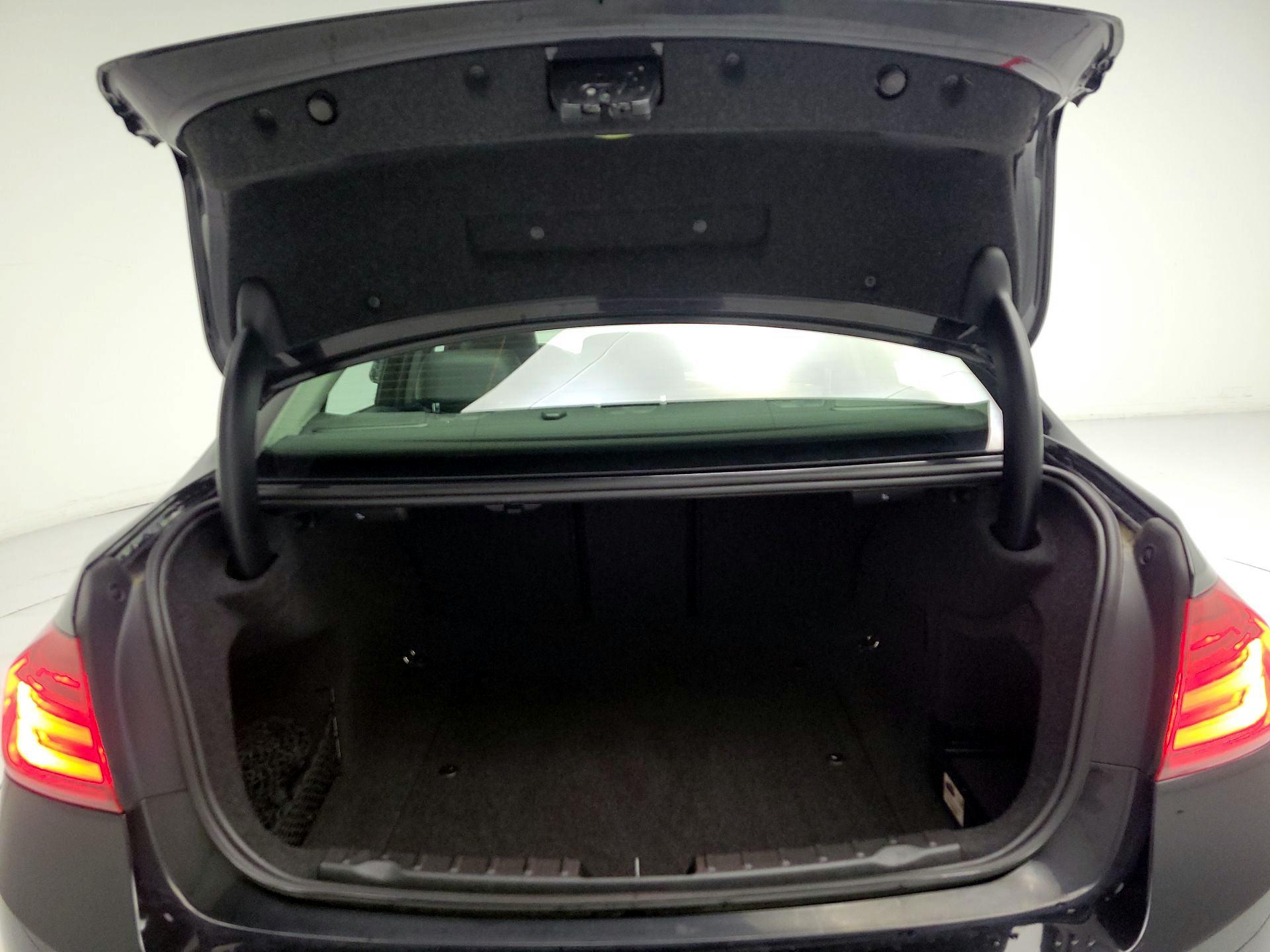 Thumbnail: 2015 BMW 3 Series - 19