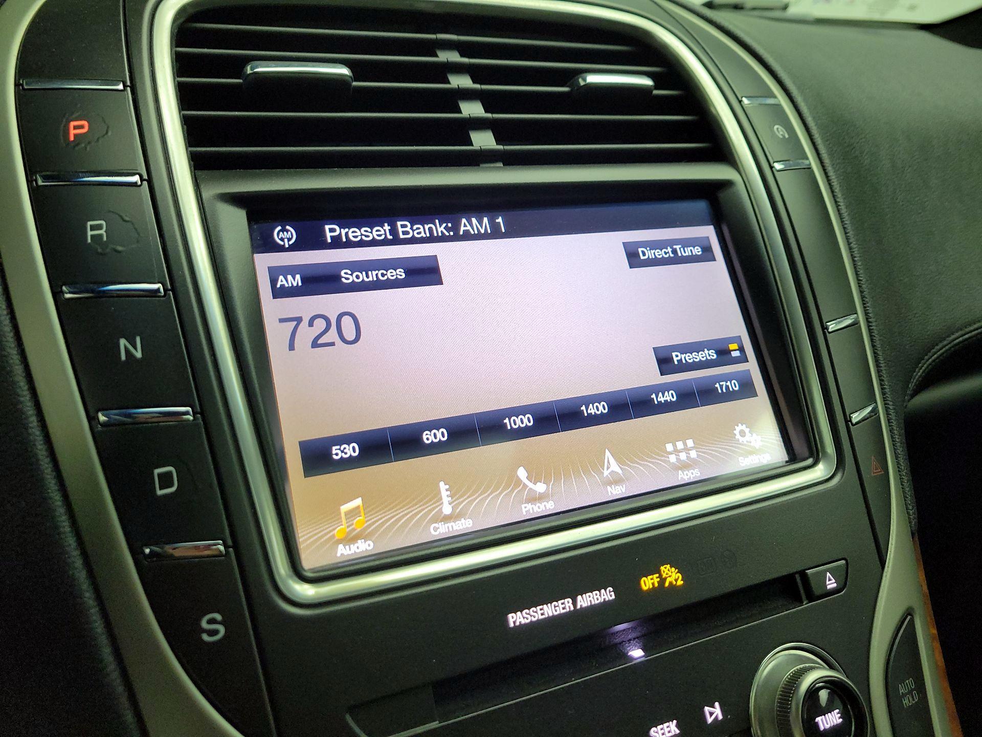 Thumbnail: 2019 Lincoln Nautilus - 13