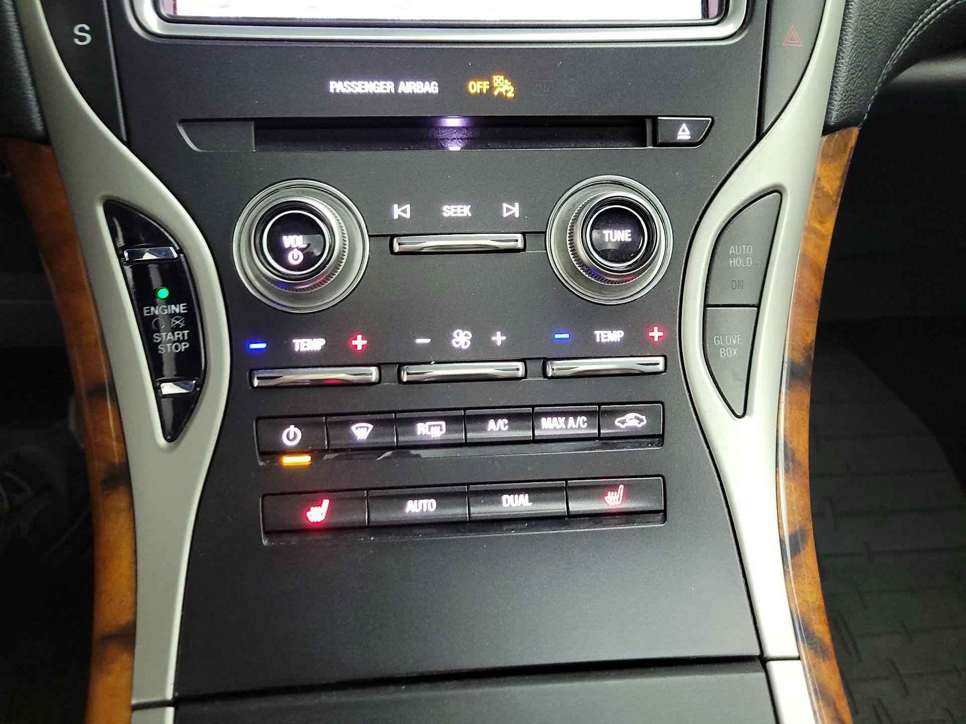 Thumbnail: 2019 Lincoln Nautilus - 14