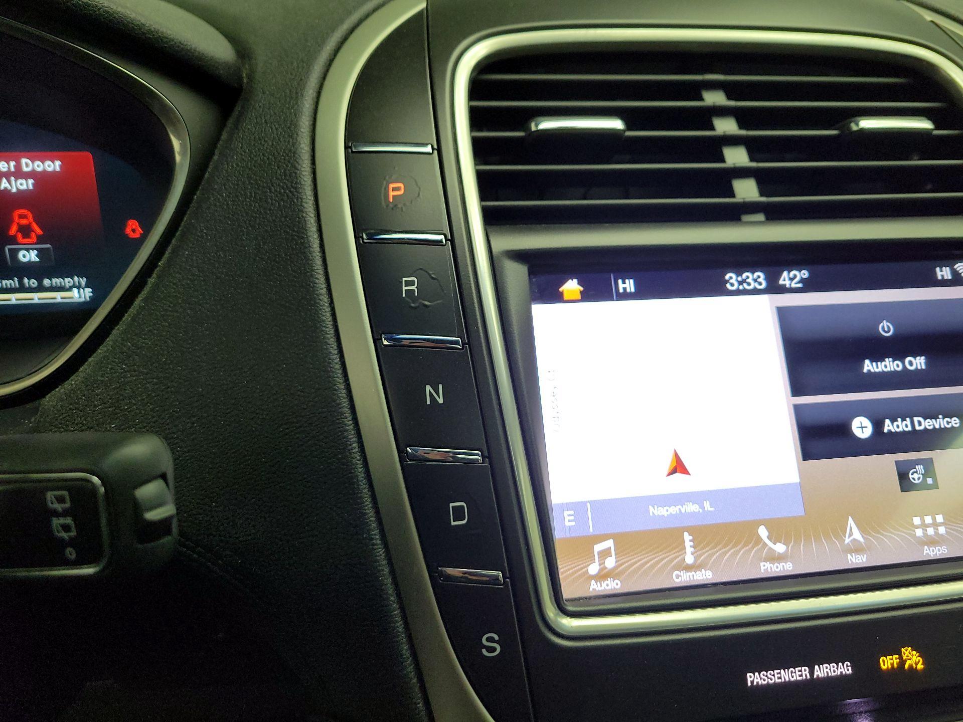 Thumbnail: 2019 Lincoln Nautilus - 15