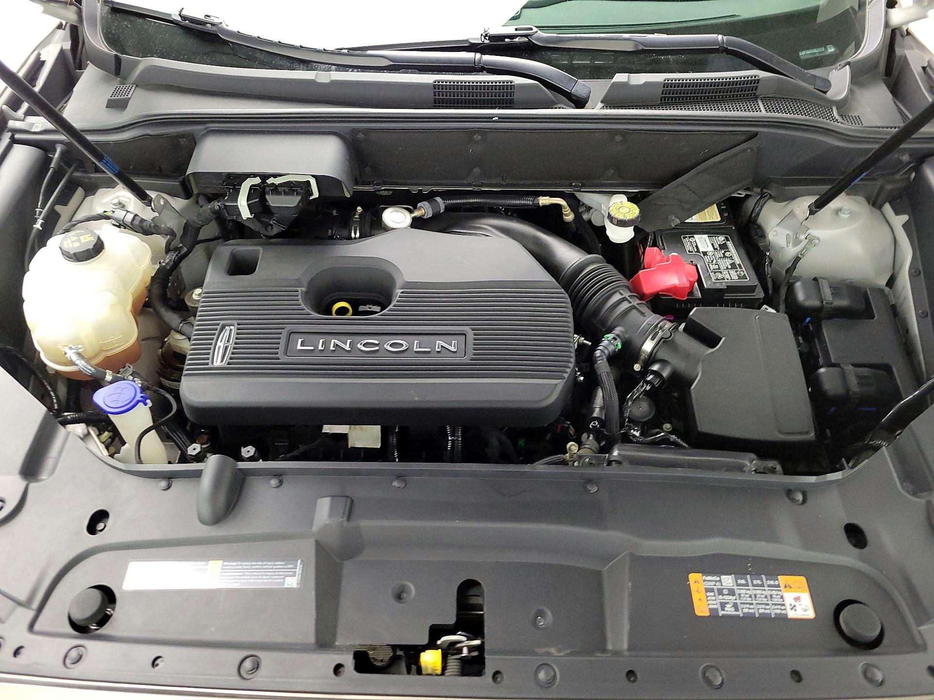 Thumbnail: 2019 Lincoln Nautilus - 17